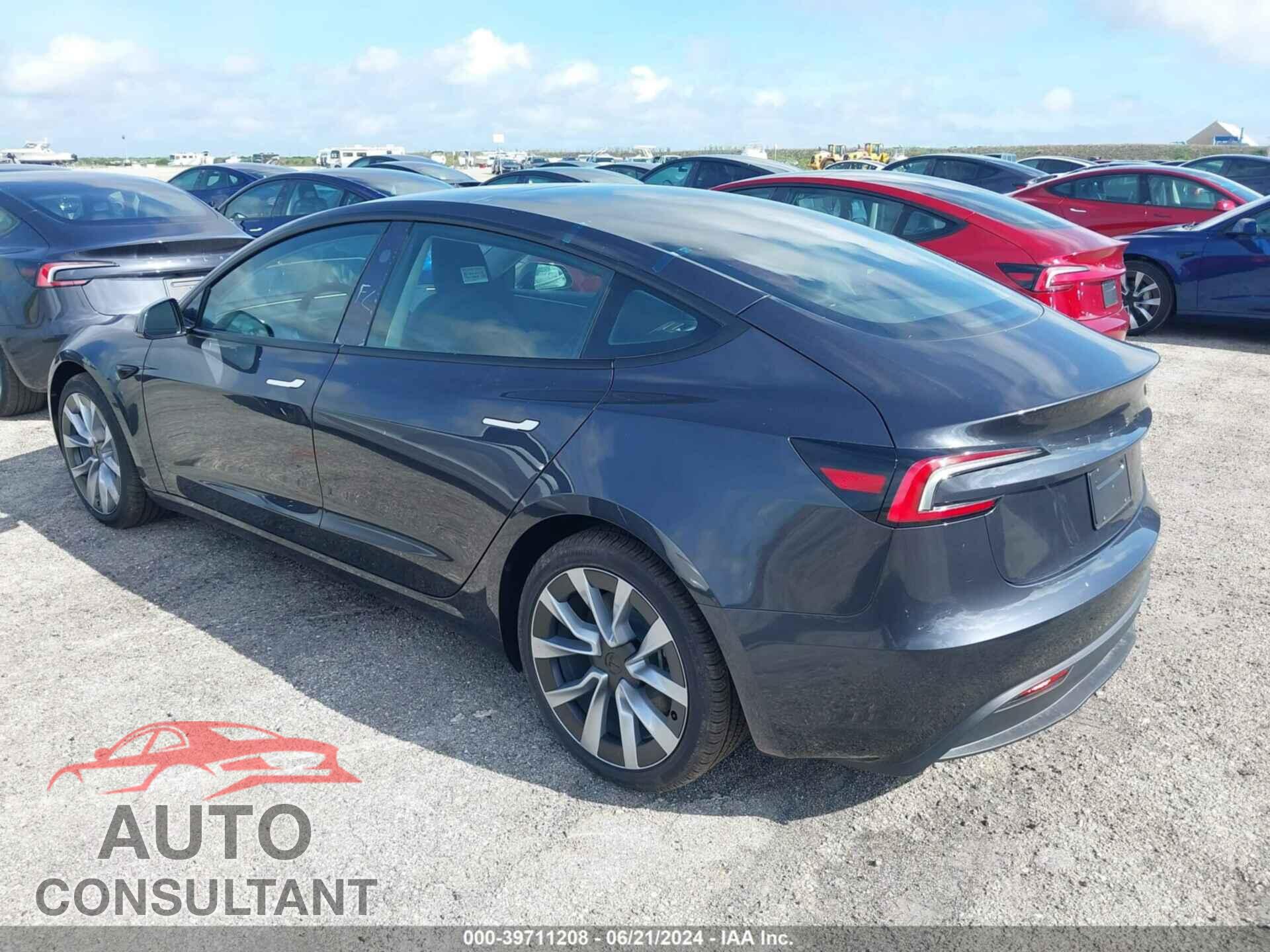 TESLA MODEL 3 2024 - 5YJ3E1EA5RF751289