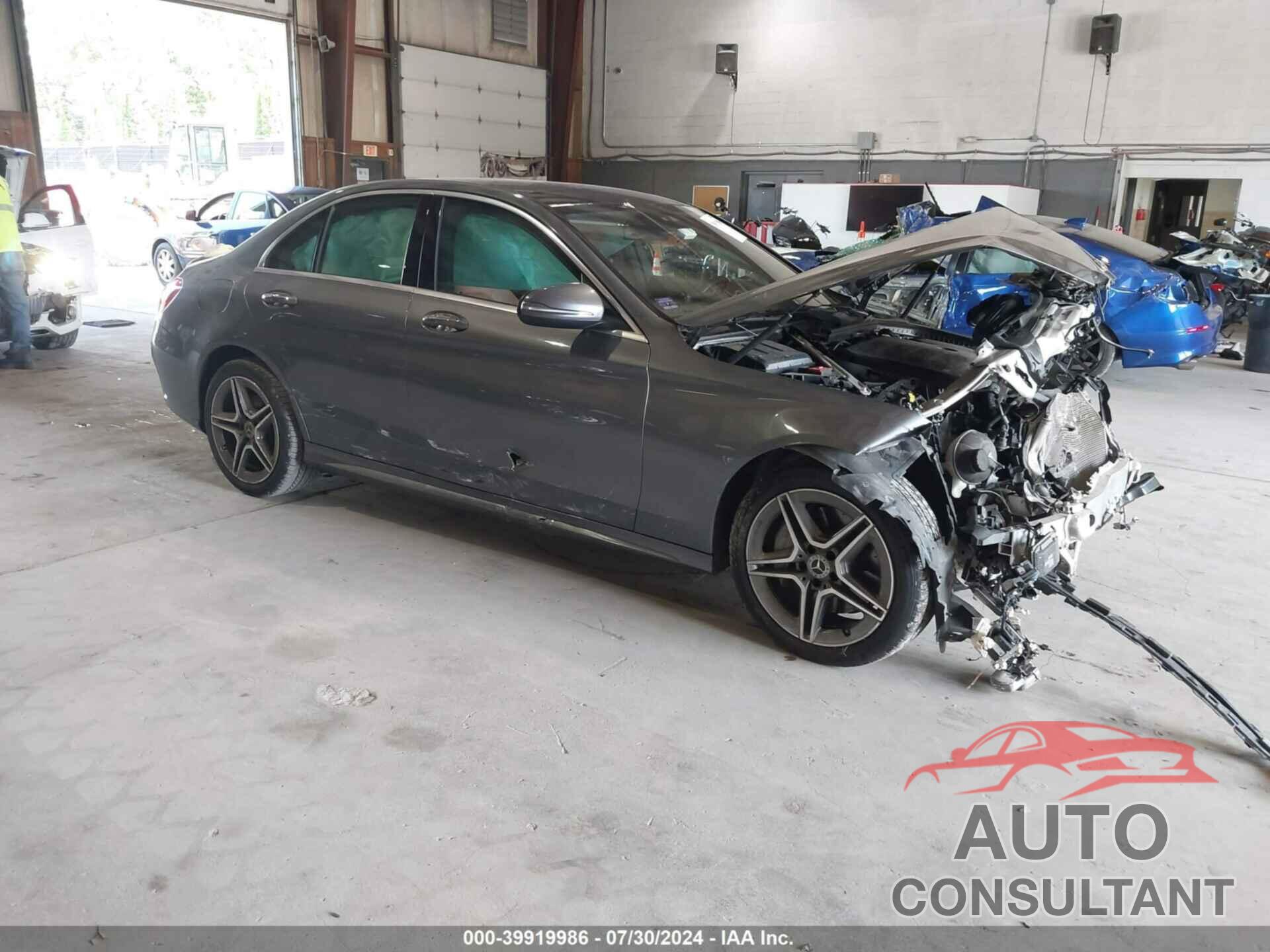 MERCEDES-BENZ C 300 2019 - 55SWF8EB2KU305066