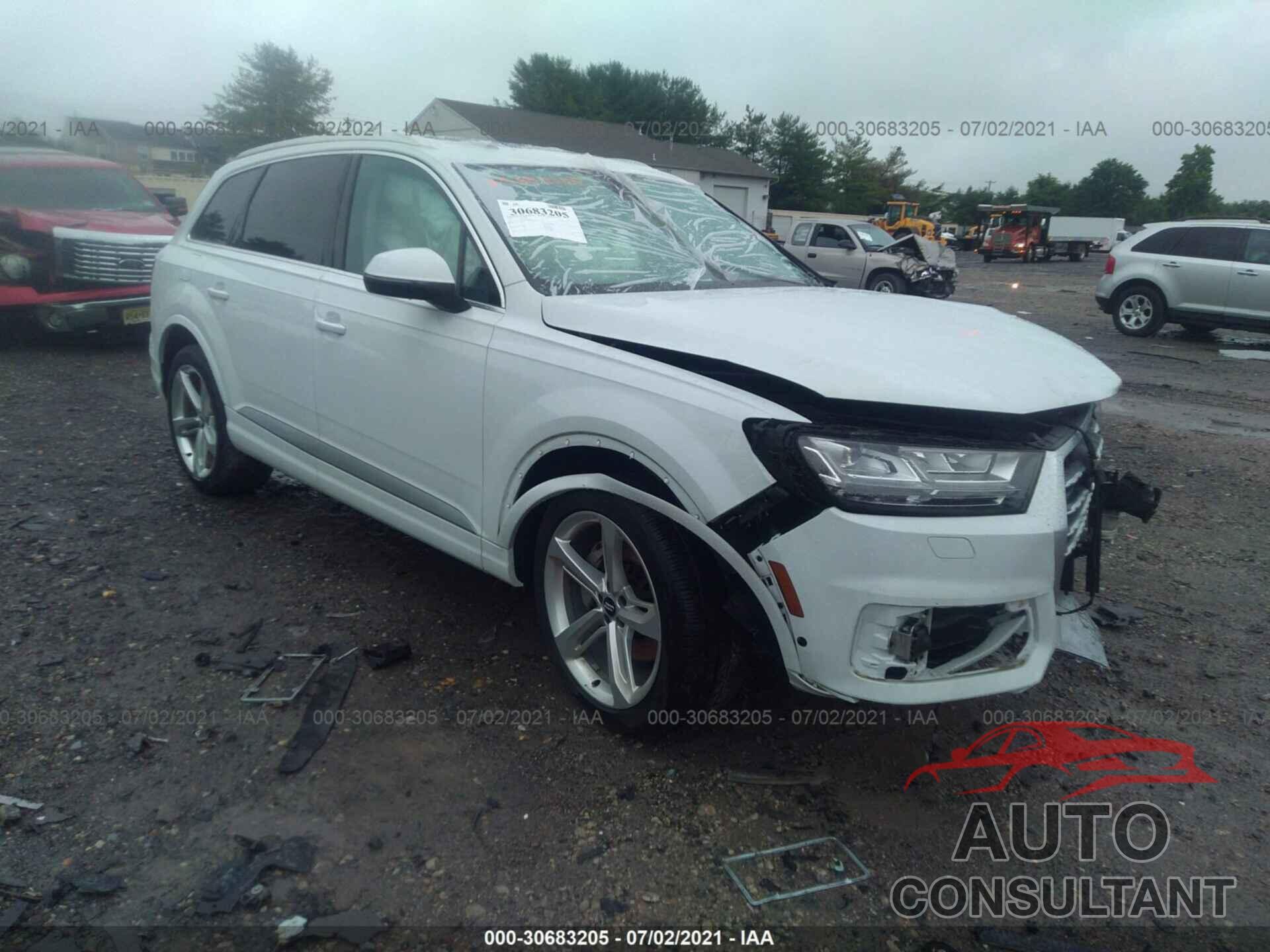 AUDI Q7 2019 - WA1VAAF74KD020402