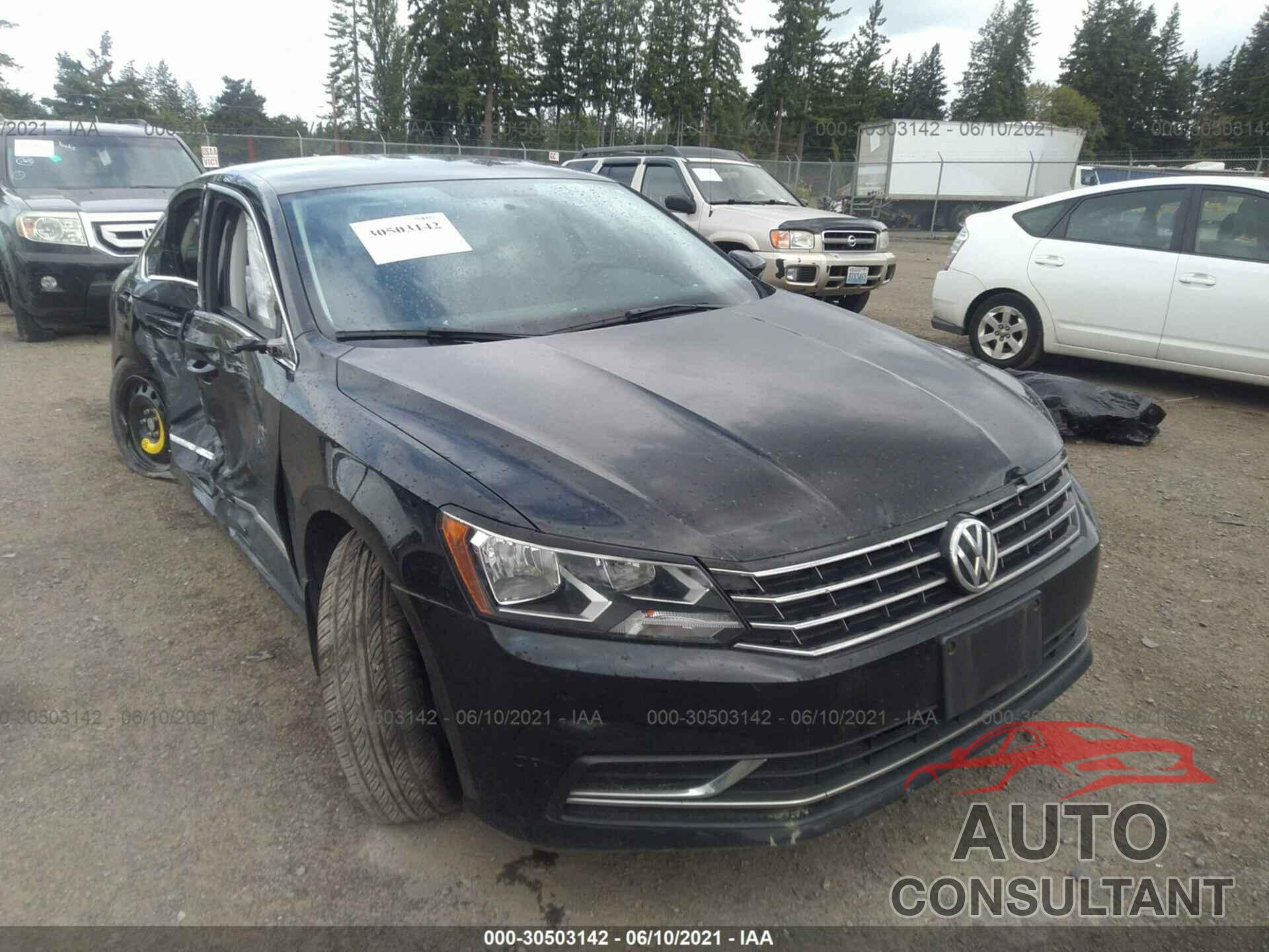 VOLKSWAGEN PASSAT 2016 - 1VWAT7A31GC054572