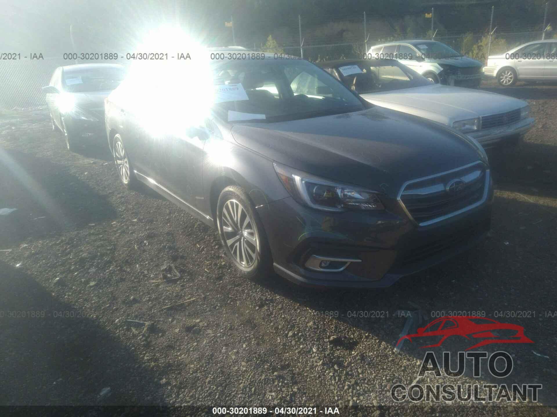 SUBARU LEGACY 2018 - 4S3BNAF68J3046526