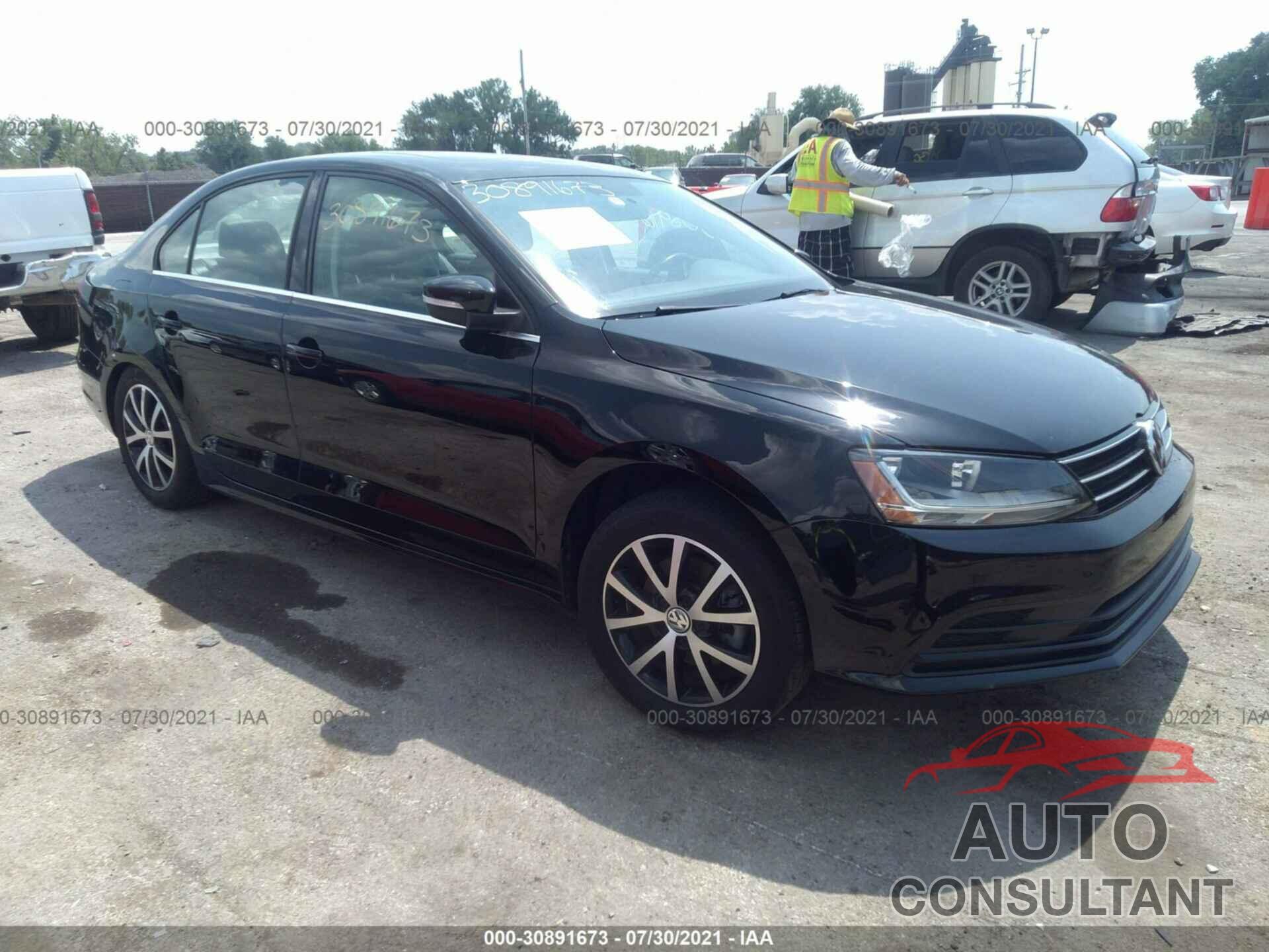 VOLKSWAGEN JETTA 2017 - 3VWDB7AJ9HM400883