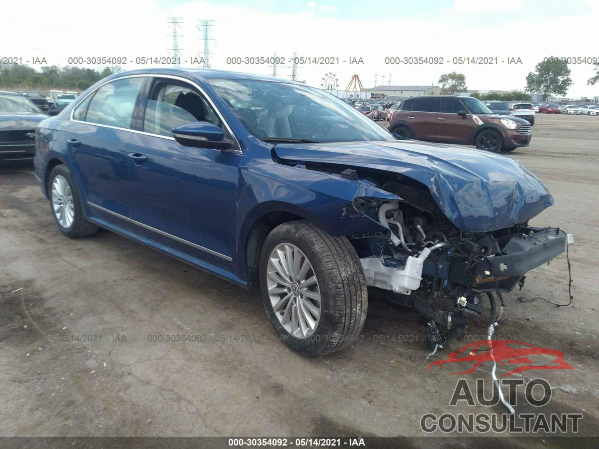 VOLKSWAGEN PASSAT 2017 - 1VWBT7A31HC061964