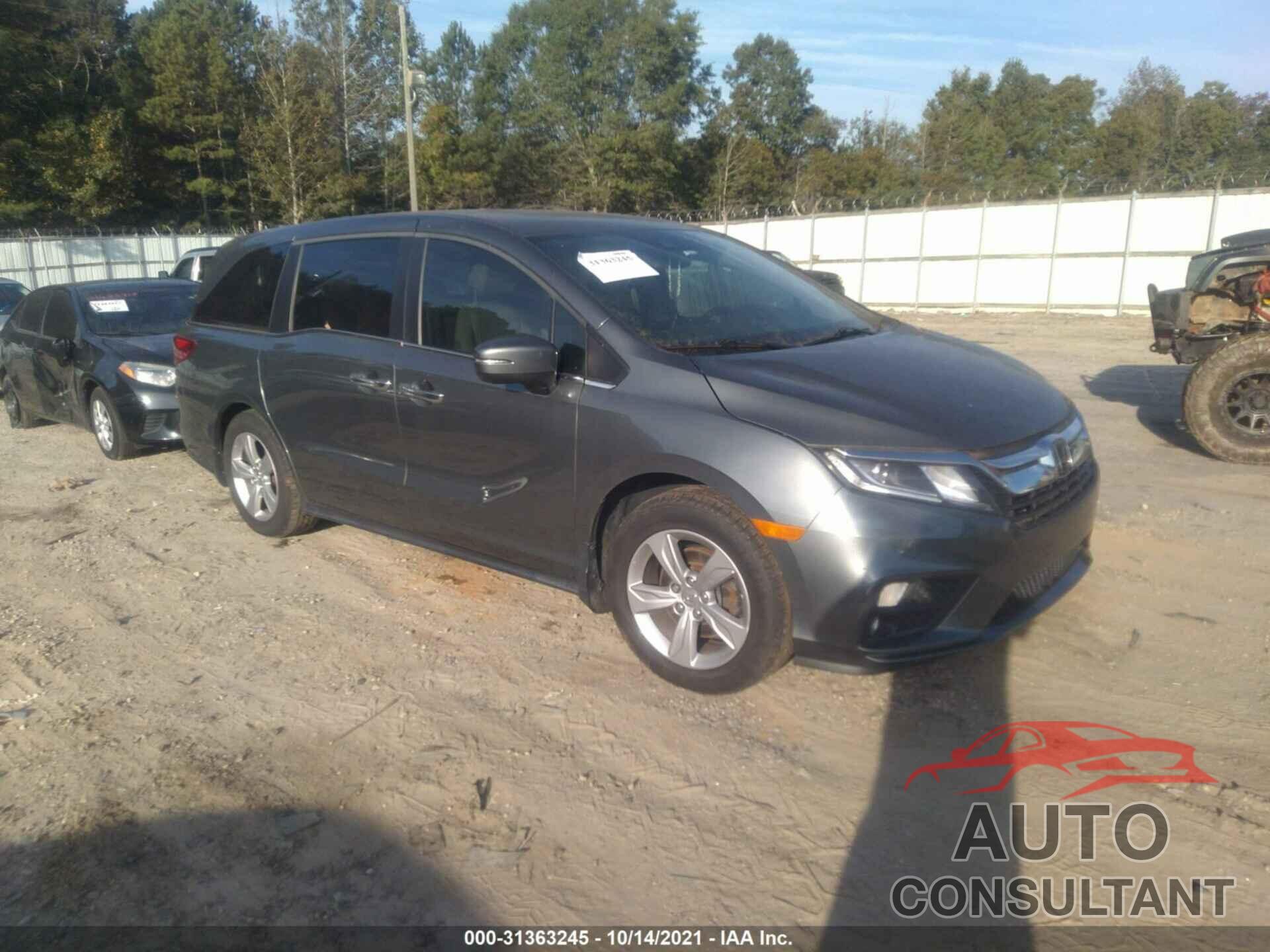 HONDA ODYSSEY 2018 - 5FNRL6H78JB031597