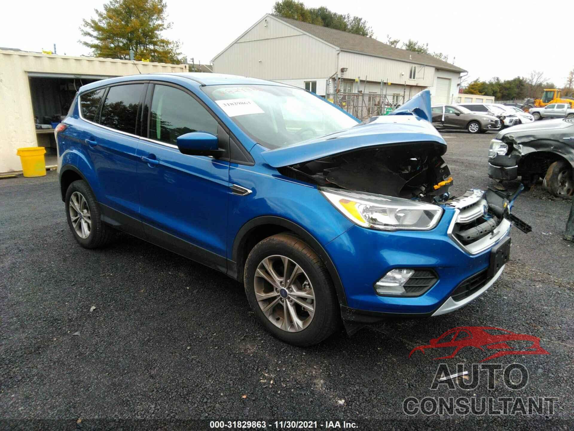 FORD ESCAPE 2017 - 1FMCU0GD2HUA45015