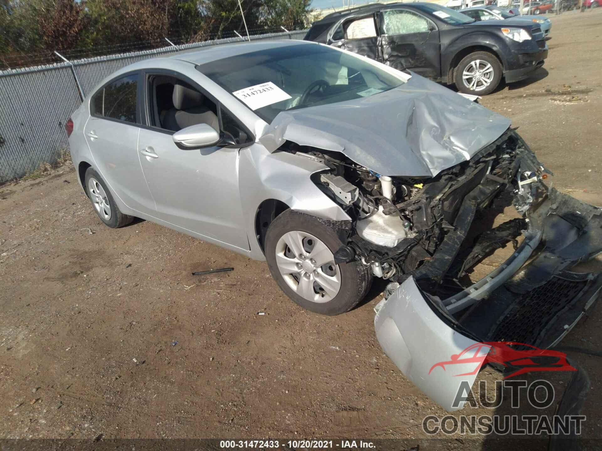 KIA FORTE 2018 - 3KPFK4A72JE277393