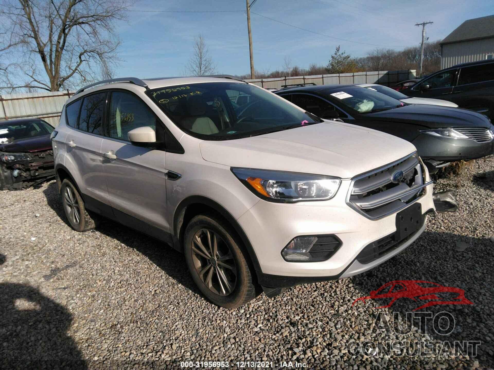 FORD ESCAPE 2017 - 1FMCU9GD4HUE41855