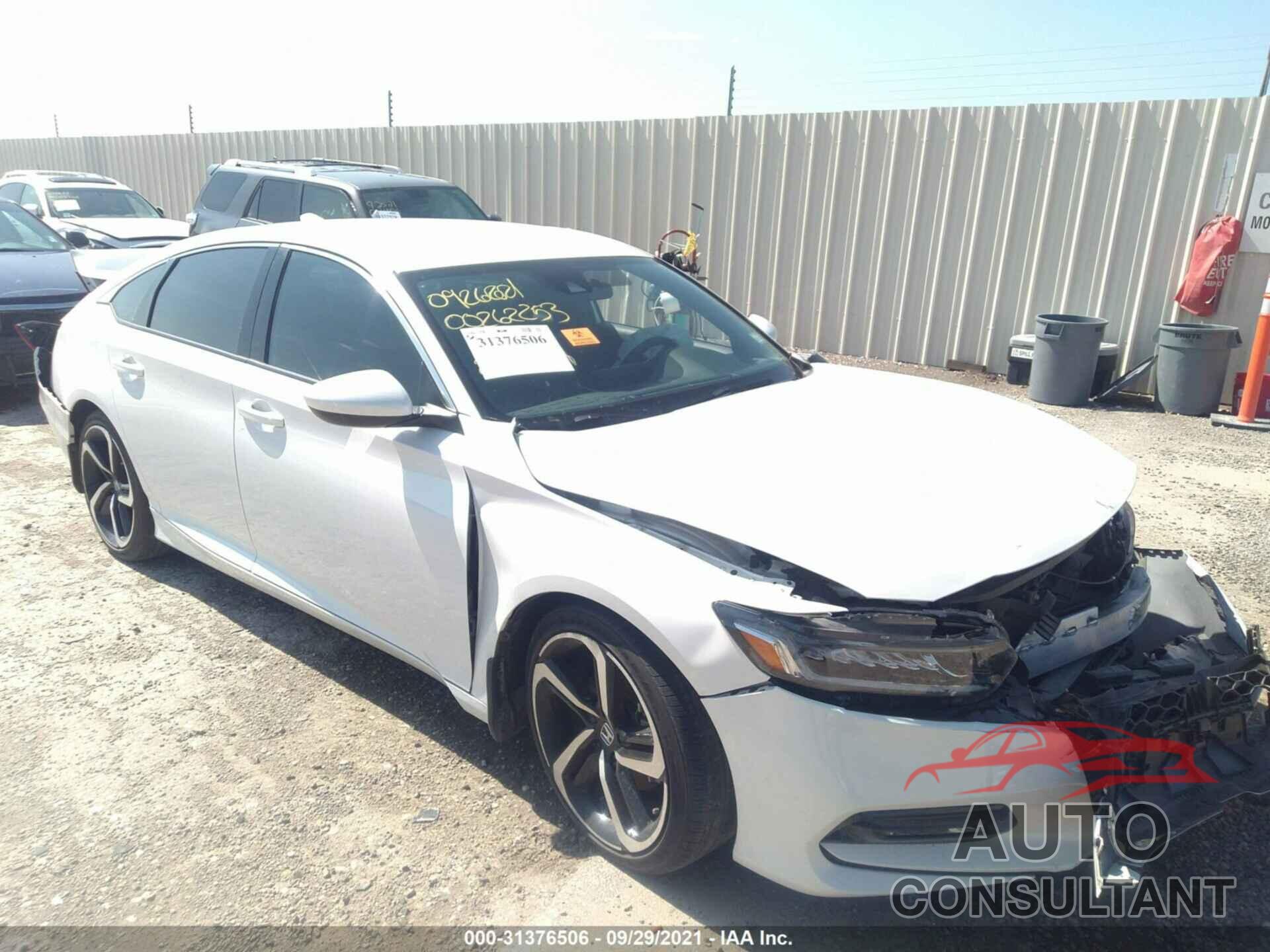 HONDA ACCORD SEDAN 2018 - 1HGCV1F33JA260654