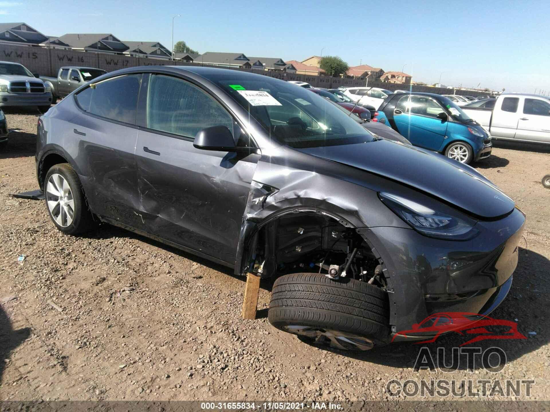 TESLA MODEL Y 2021 - 5YJYGAEE8MF214024