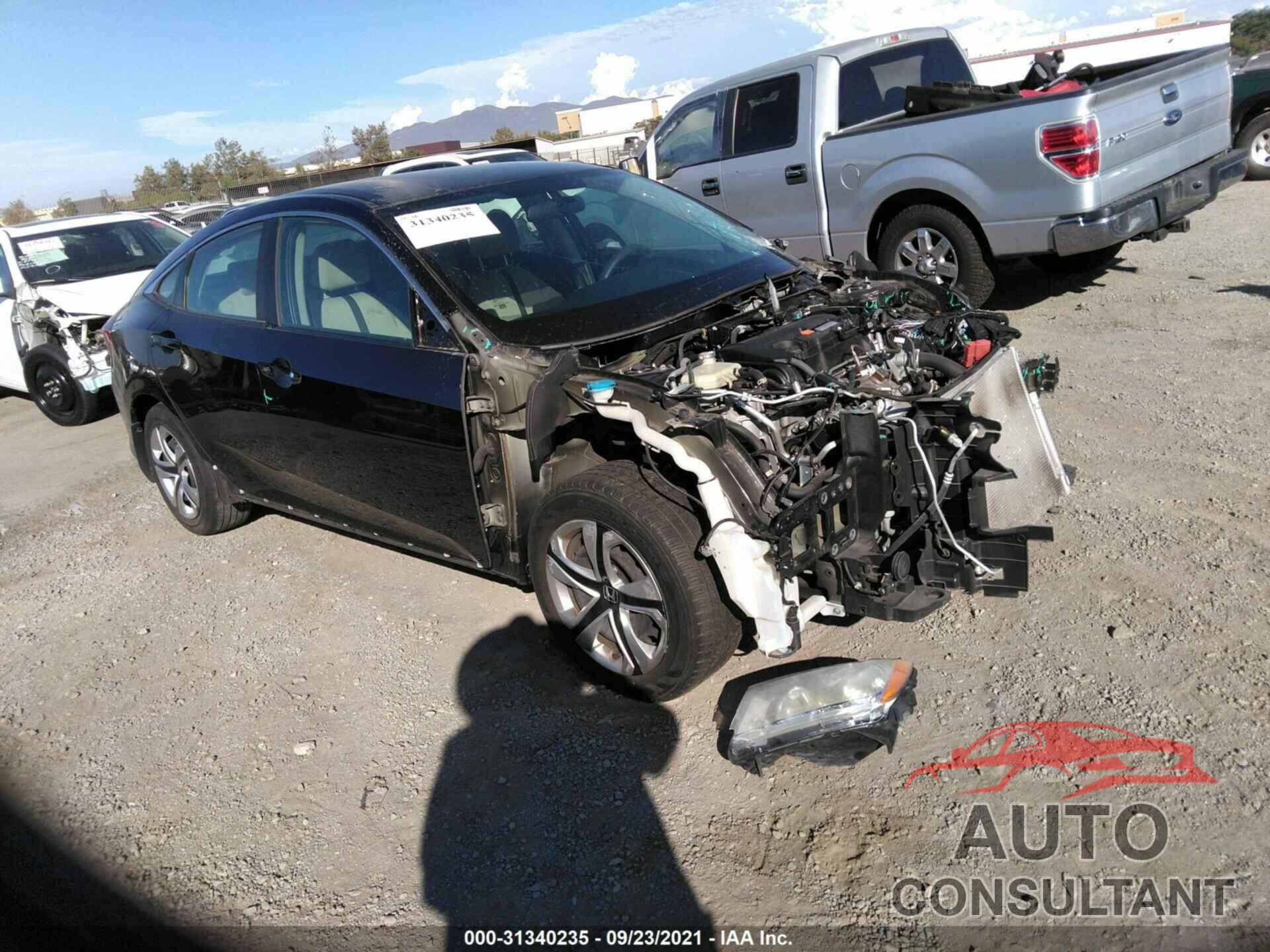 HONDA CIVIC SEDAN 2018 - 2HGFC2F56JH556540