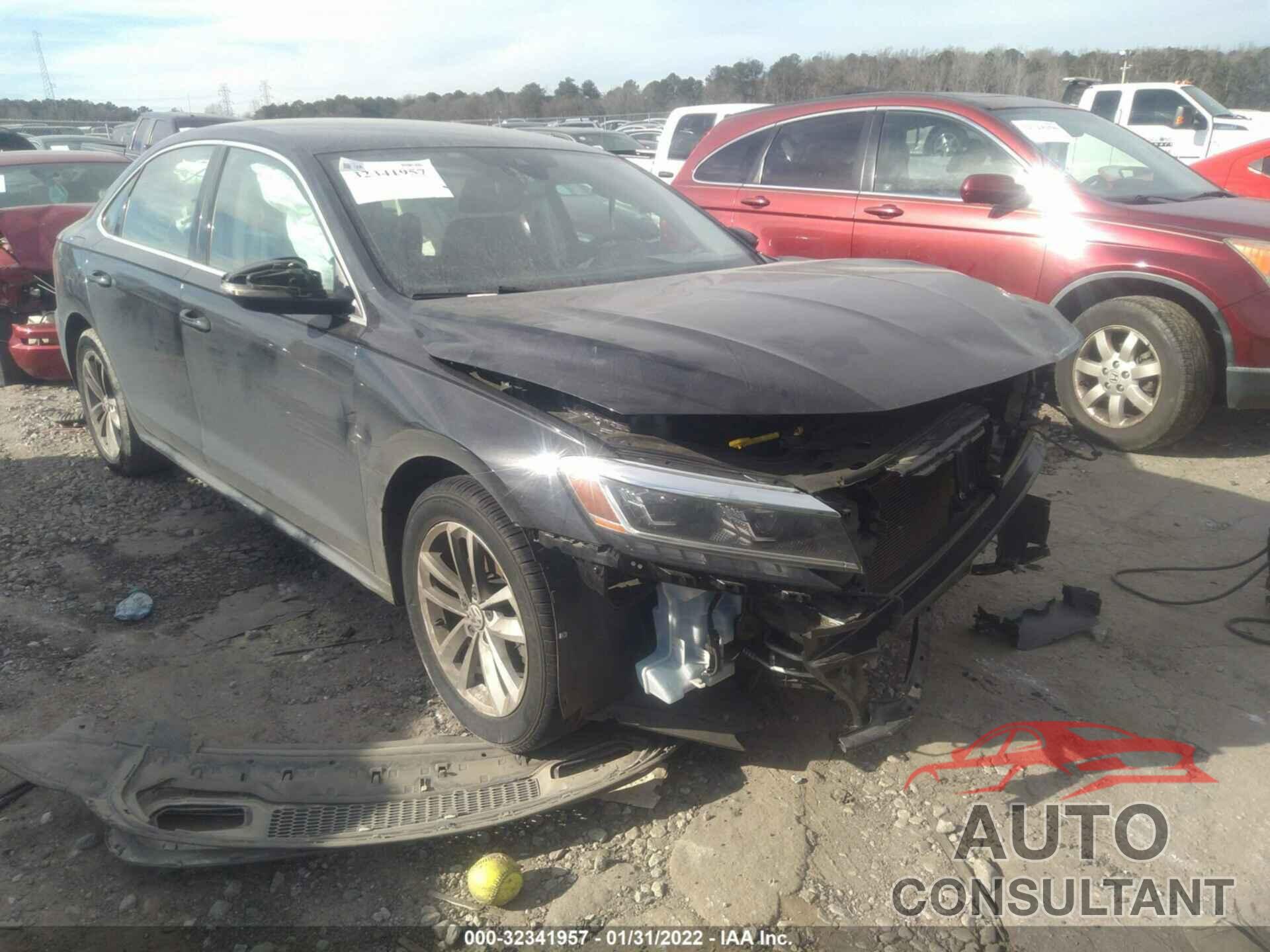 VOLKSWAGEN PASSAT 2020 - 1VWSA7A30LC006517