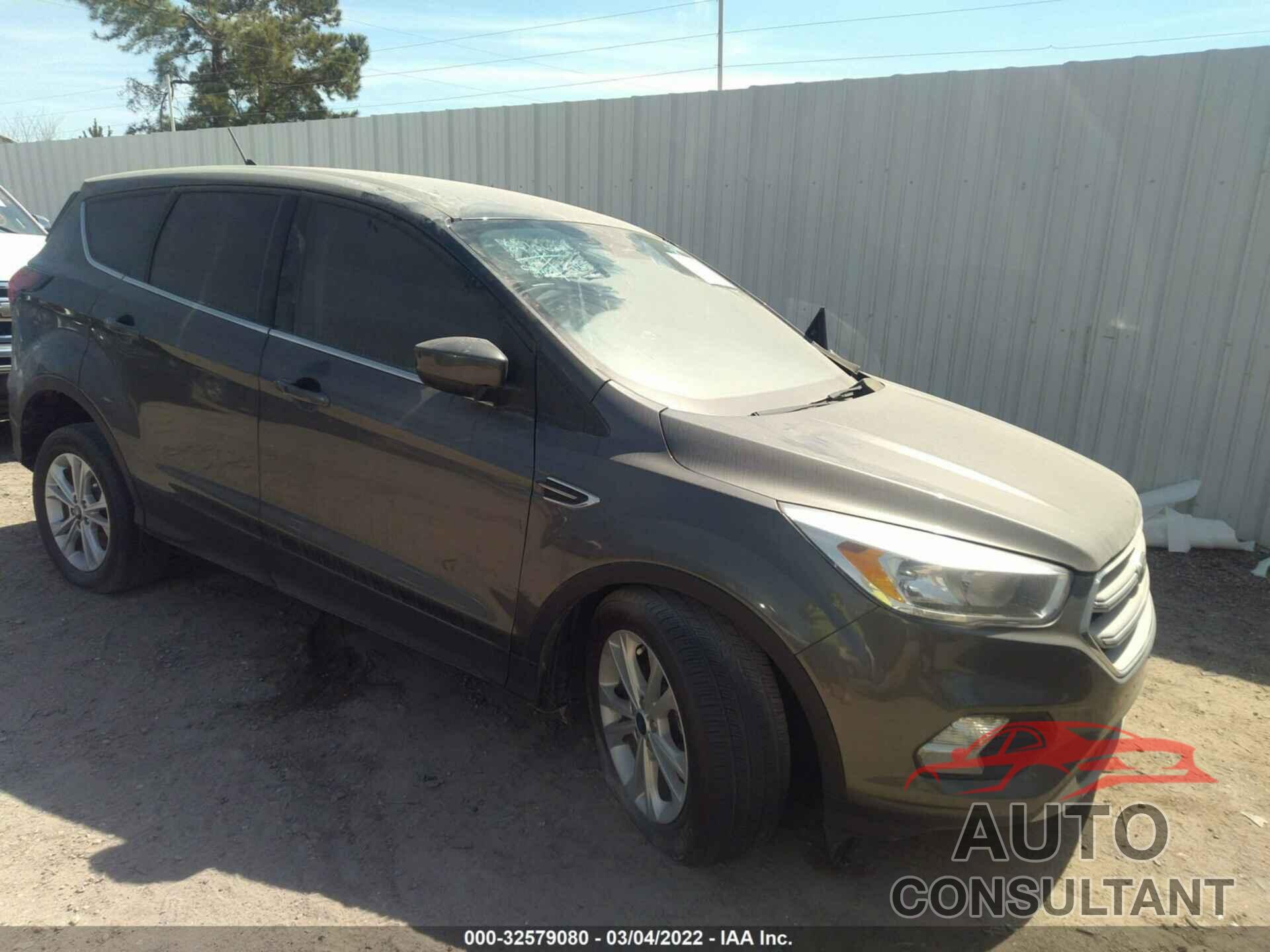 FORD ESCAPE 2019 - 1FMCU0GD6KUB75046