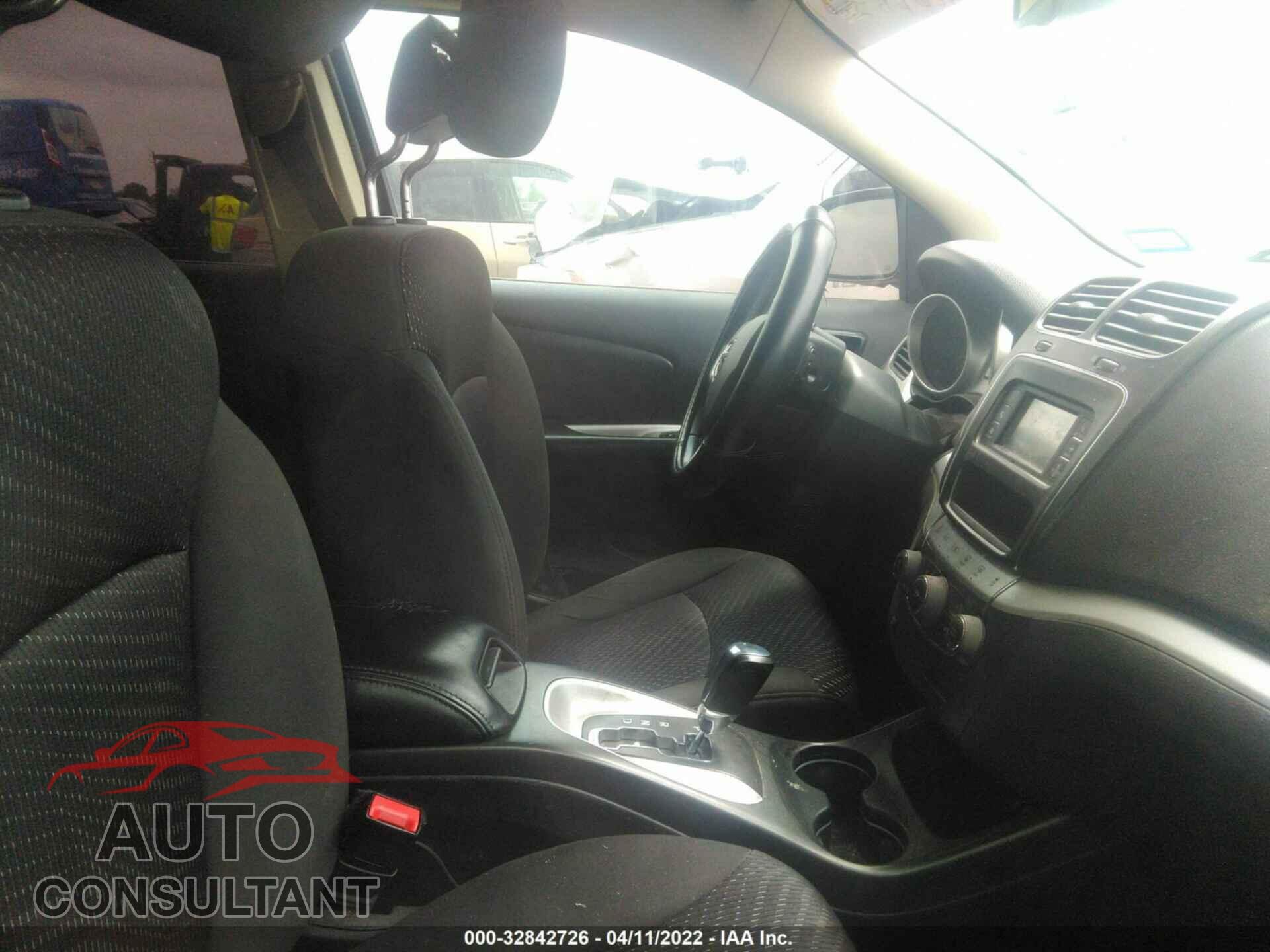 DODGE JOURNEY 2017 - 3C4PDCBB4HT683192