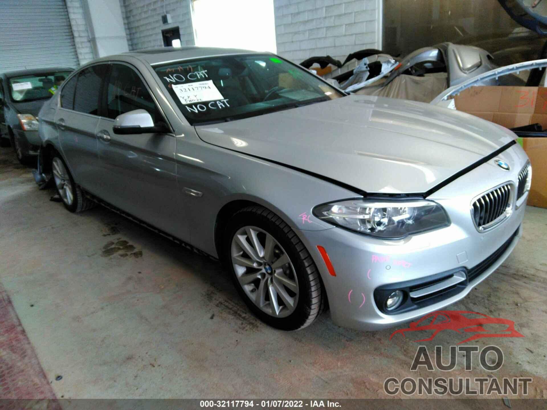 BMW 5 SERIES 2016 - WBA5B1C5XGG551712