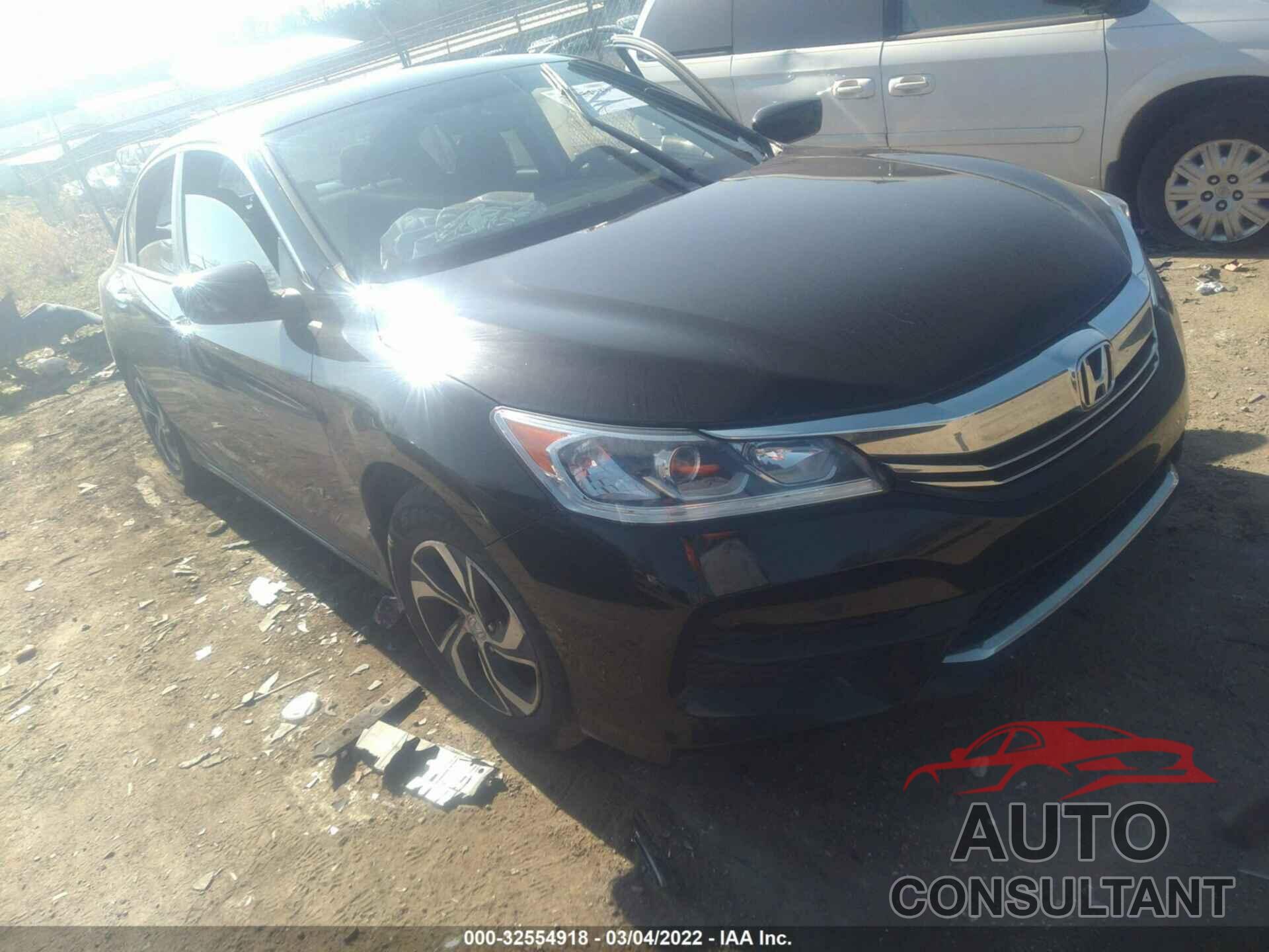 HONDA ACCORD SEDAN 2016 - 1HGCR2F39GA008250