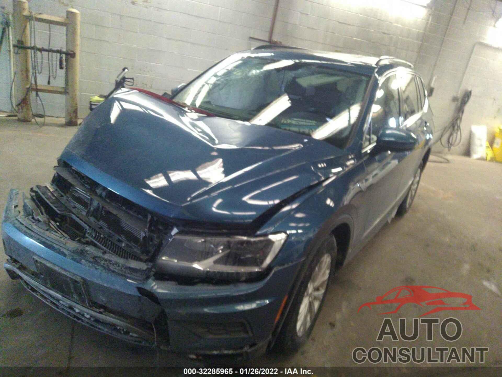 VOLKSWAGEN TIGUAN 2018 - 3VV2B7AX1JM021270