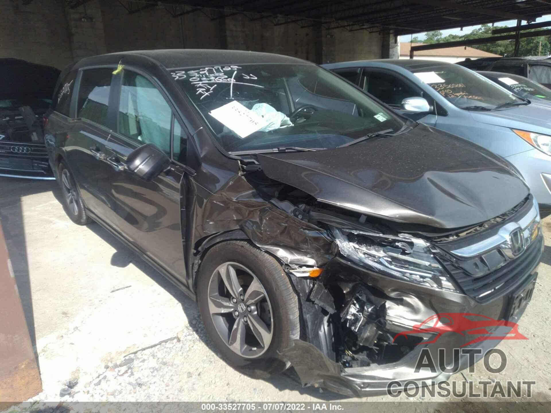 HONDA ODYSSEY 2018 - 5FNRL6H84JB036255