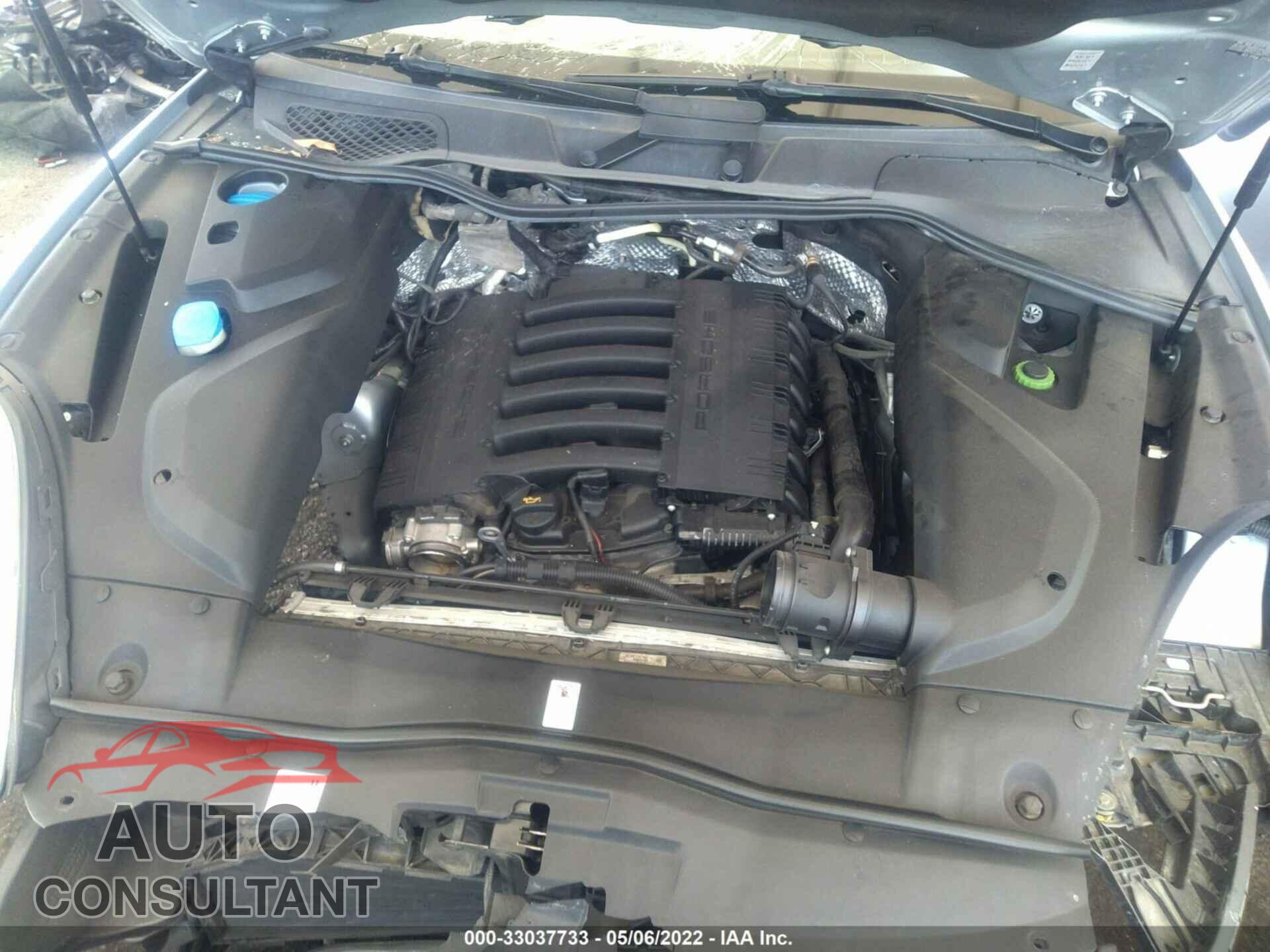 PORSCHE CAYENNE 2017 - WP1AA2A28HKA80384