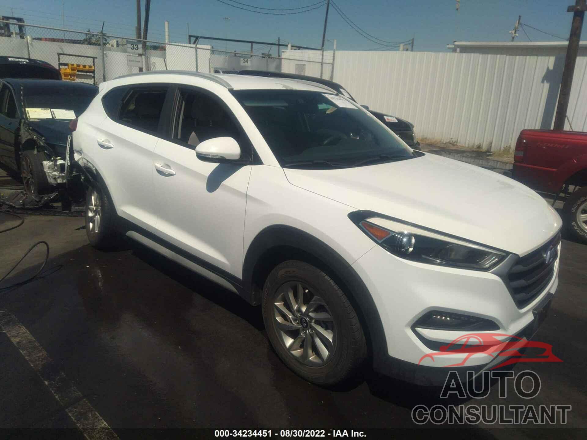 HYUNDAI TUCSON 2017 - KM8J33A22HU463707