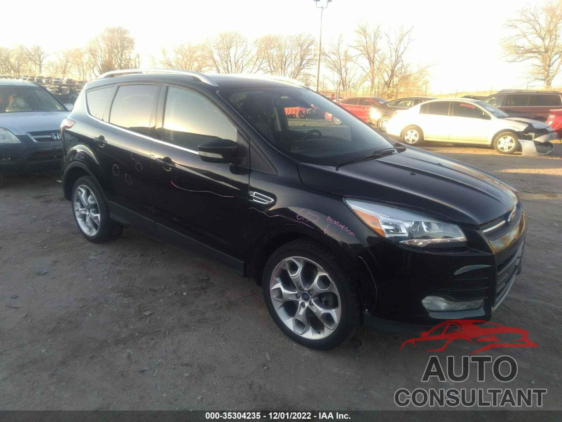 FORD ESCAPE 2015 - 1FMCU9J98FUA75030