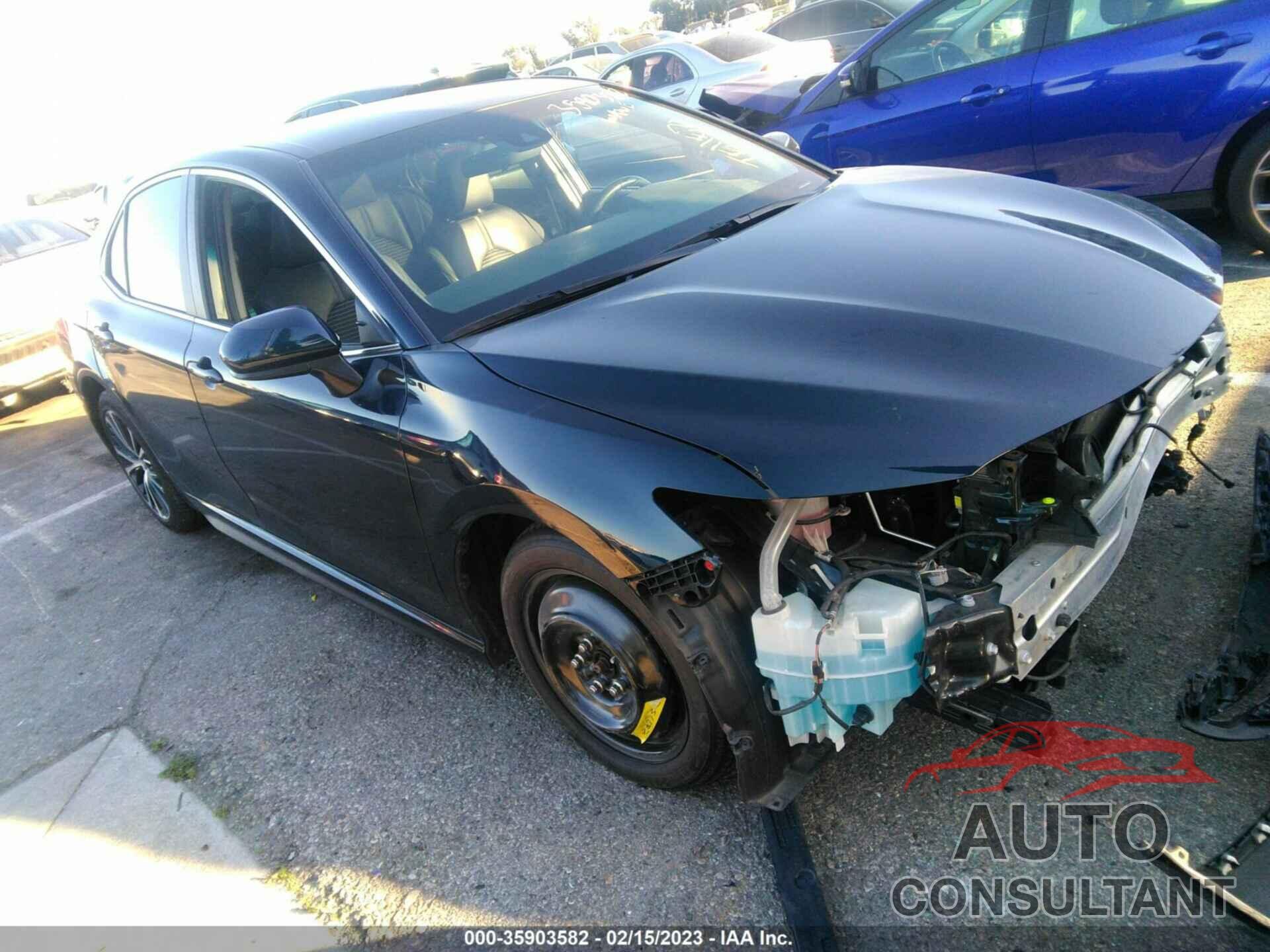 TOYOTA CAMRY 2018 - 4T1B11HKXJU658142