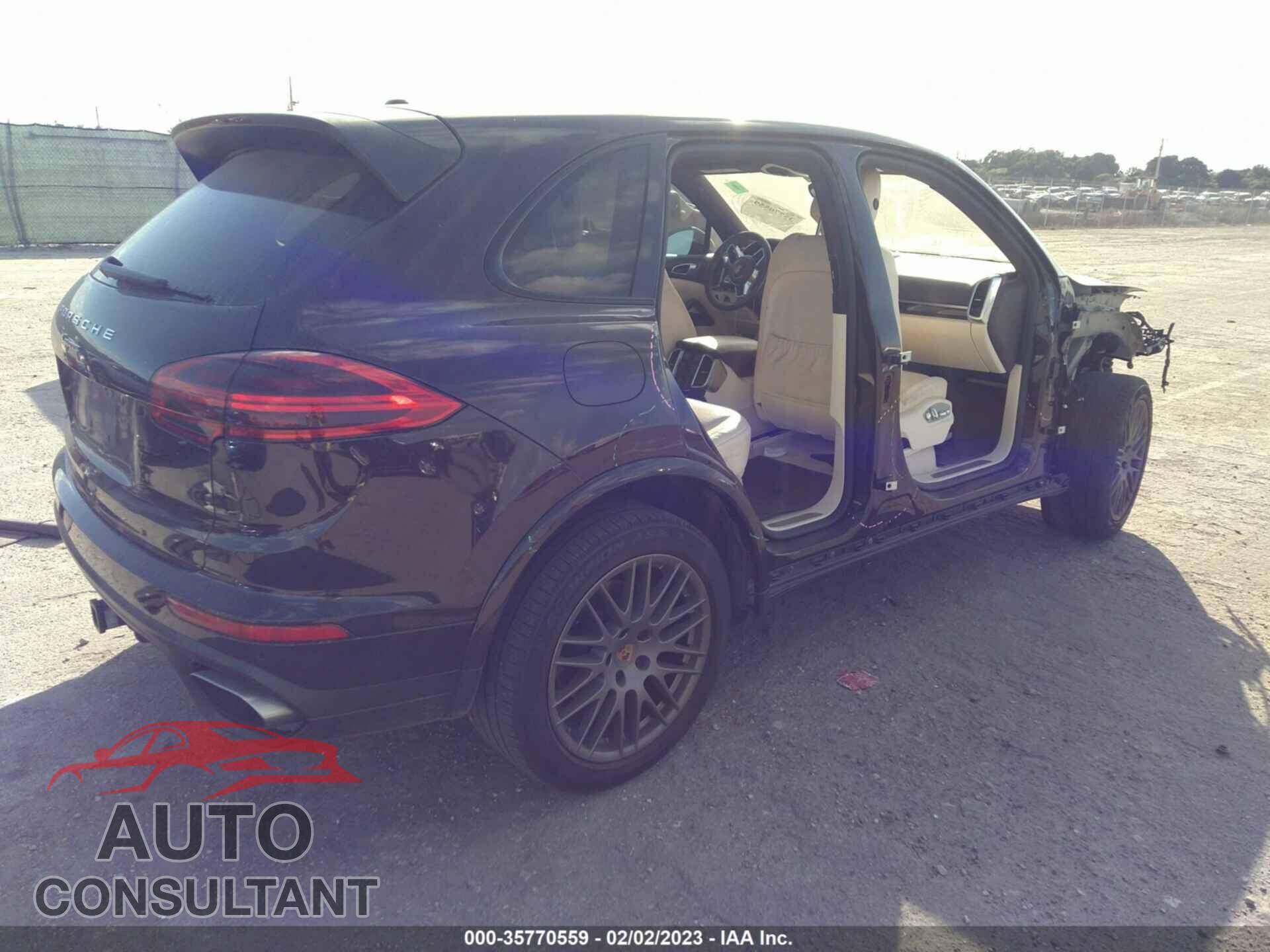 PORSCHE CAYENNE 2018 - WP1AA2A2XJKA02548