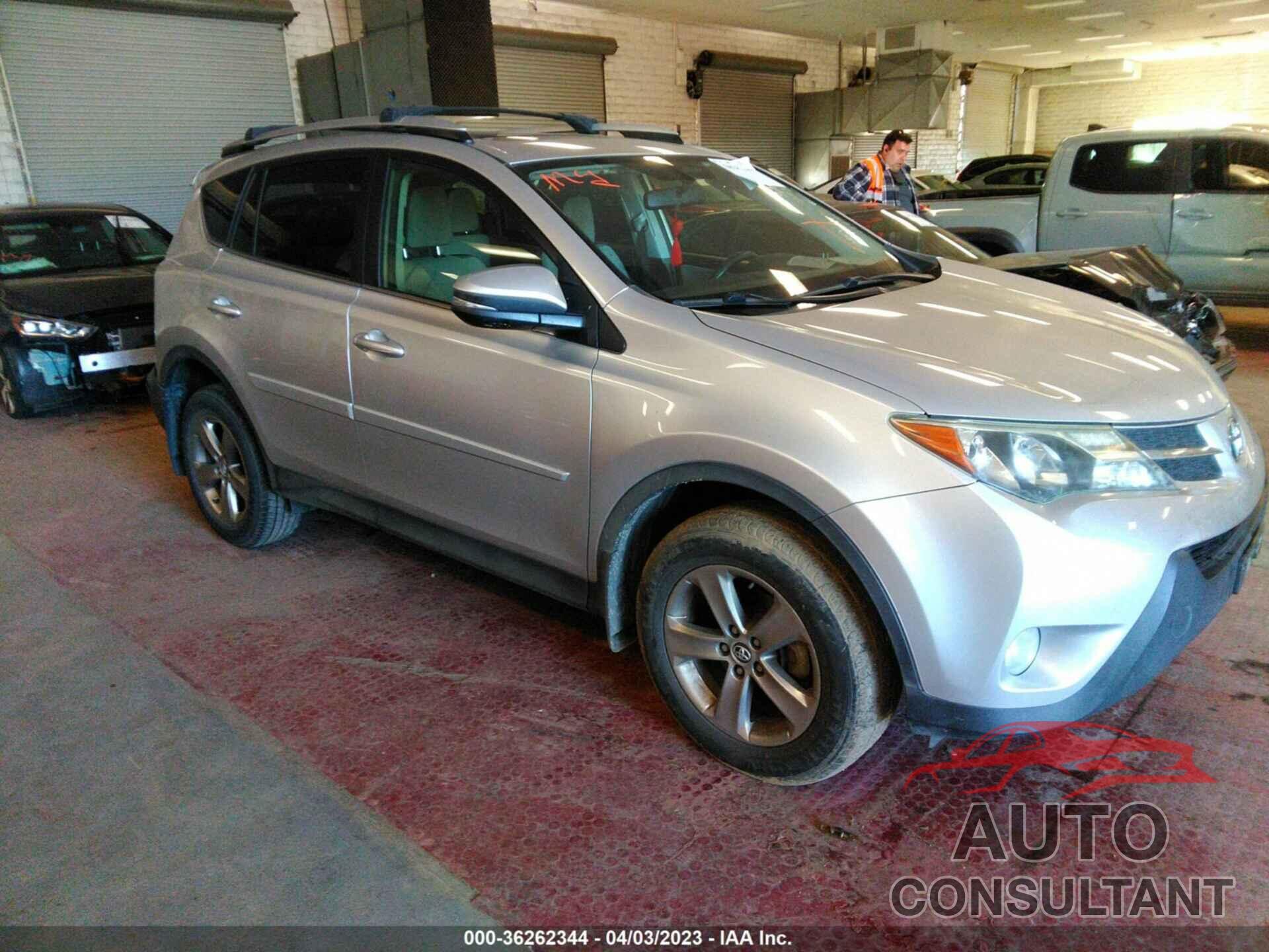 TOYOTA RAV4 2015 - JTMWFREV8FD075161