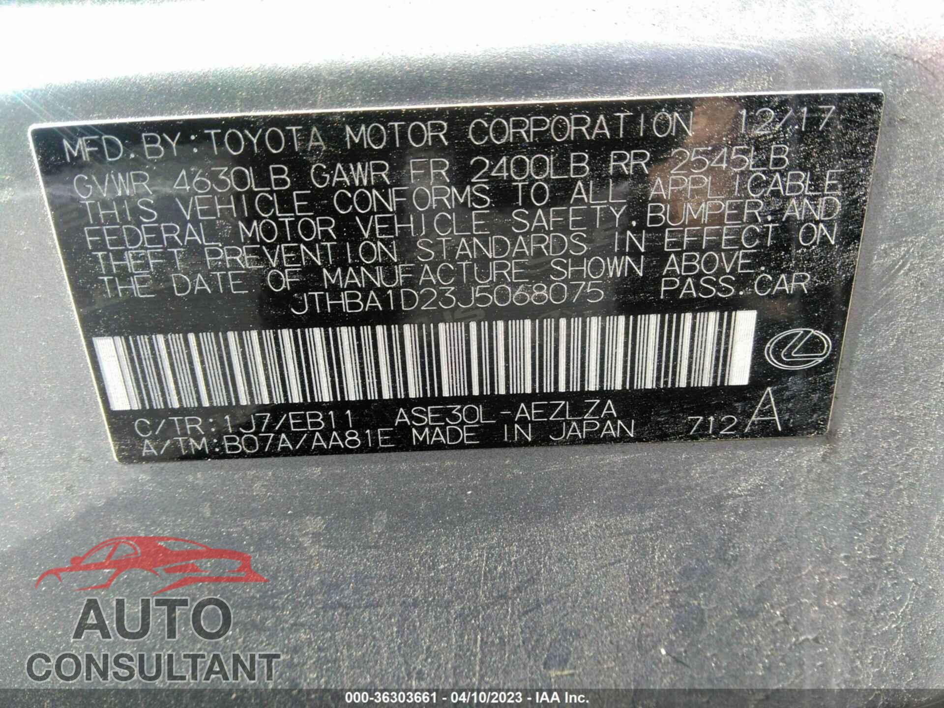 LEXUS IS 2018 - JTHBA1D23J5068075