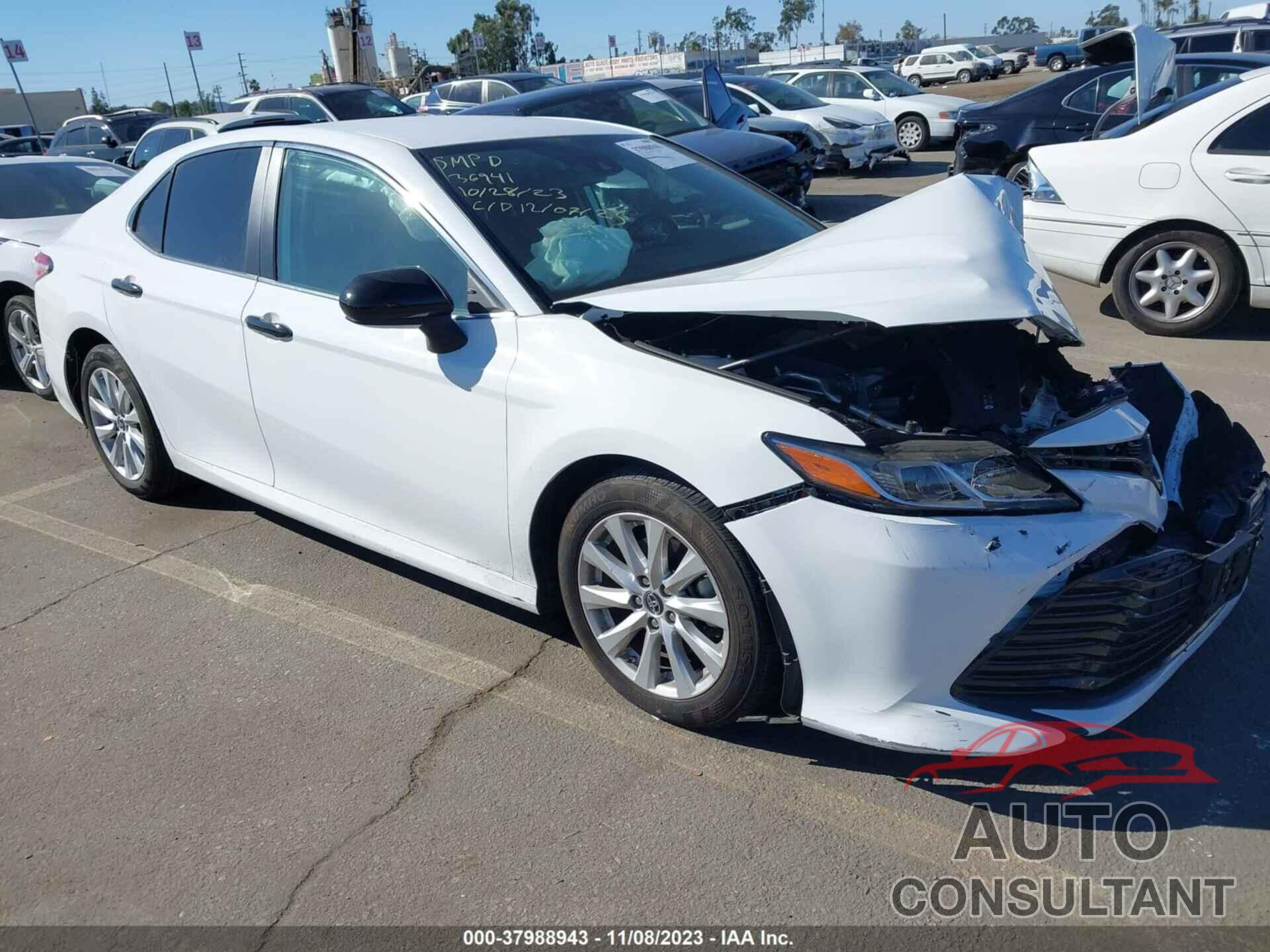 TOYOTA CAMRY 2019 - 4T1B11HK8KU772092