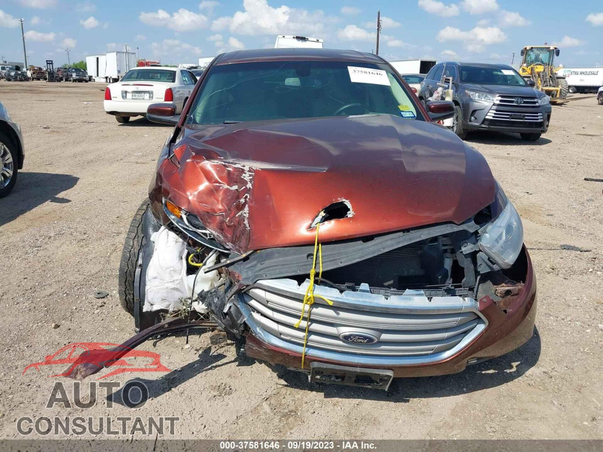 FORD TAURUS 2015 - 1FAHP2E87FG199563