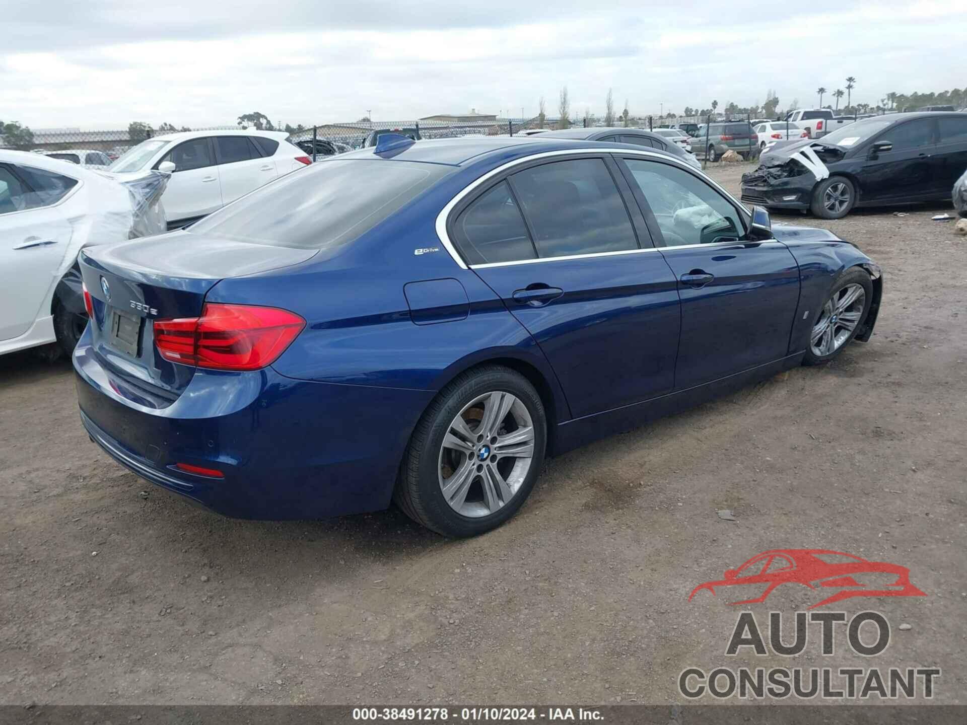 BMW 330E 2017 - WBA8E1C36HA158569