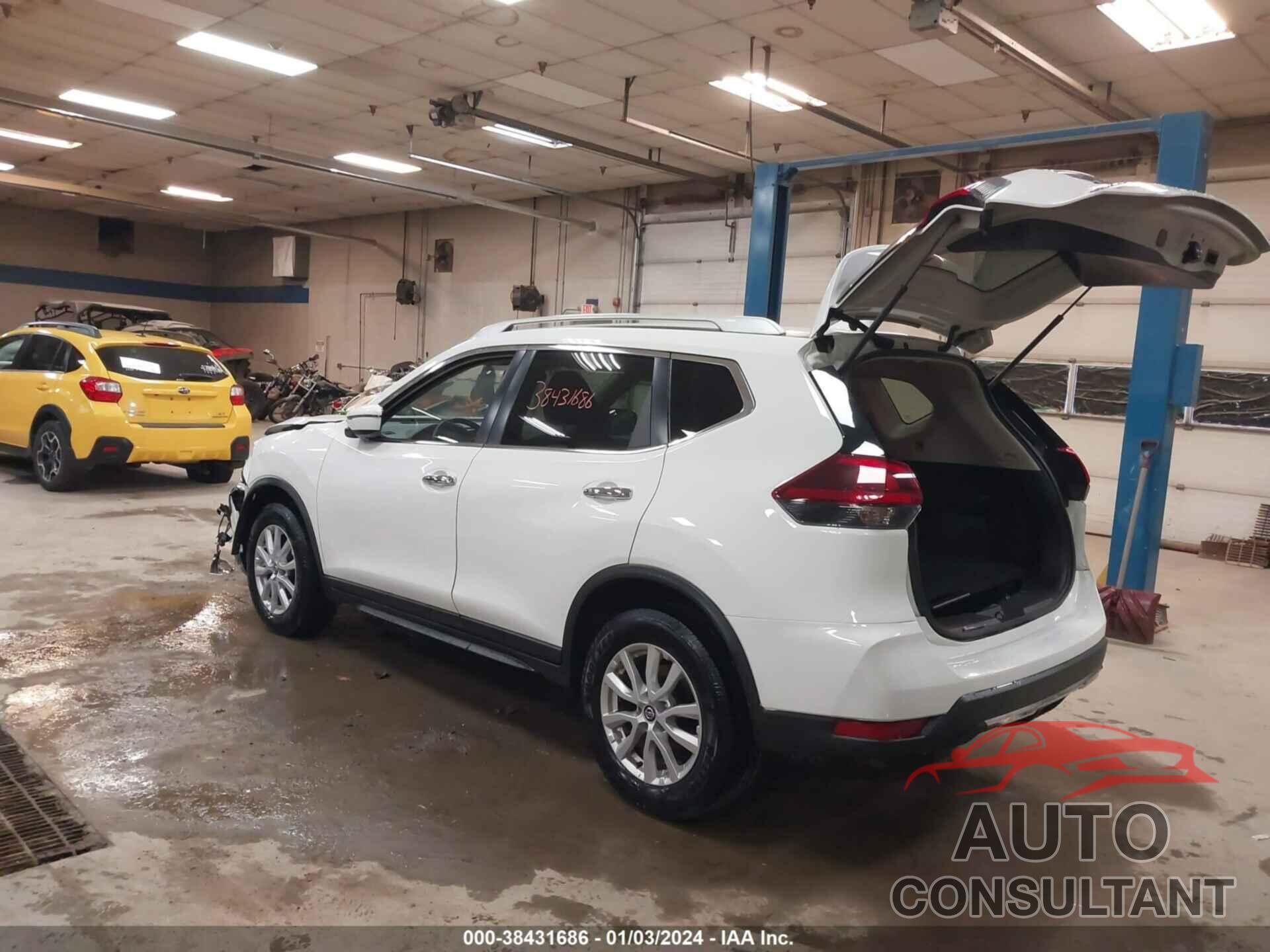 NISSAN ROGUE 2019 - KNMAT2MV1KP545521