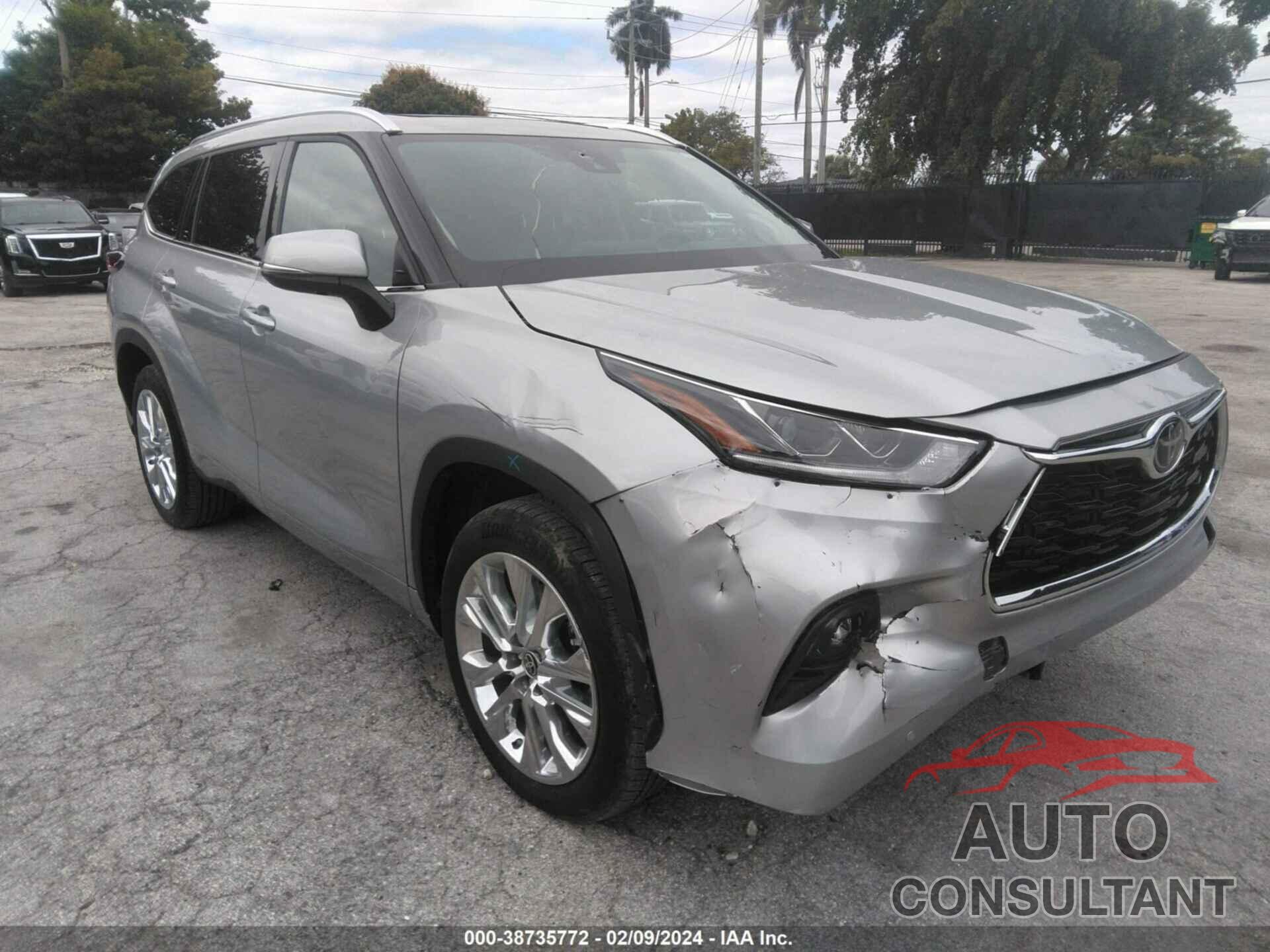 TOYOTA HIGHLANDER 2023 - 5TDKDRAH9PS000883