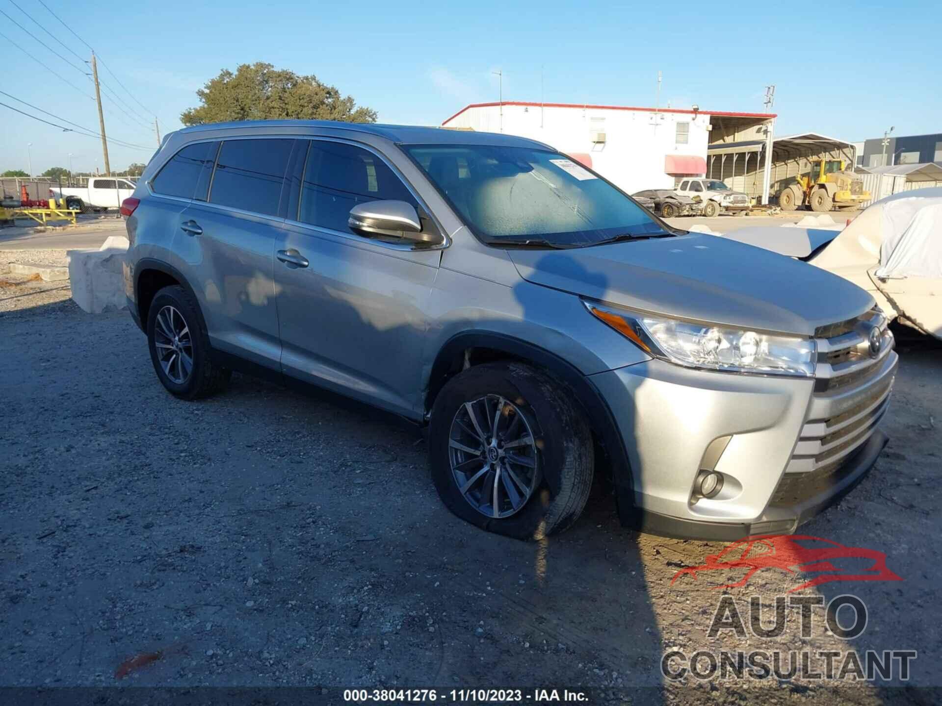 TOYOTA HIGHLANDER 2019 - 5TDKZRFH9KS569624