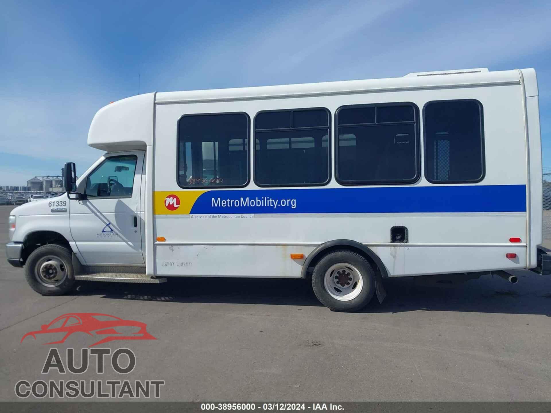 FORD E-450 CUTAWAY 2017 - 1FDFE4FS4HDC37814
