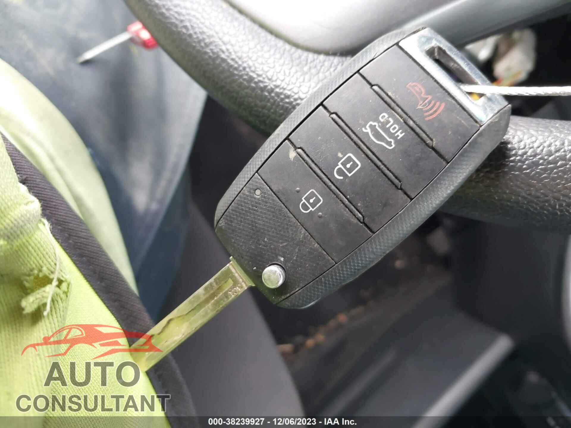 KIA RIO 2015 - KNADM4A32F6503473