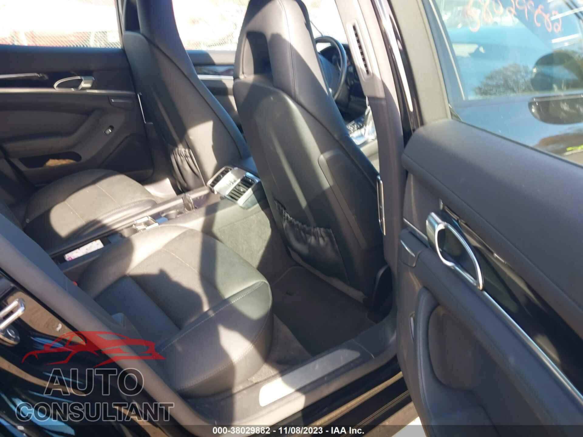 PORSCHE PANAMERA 2015 - WP0AA2A7XFL006307