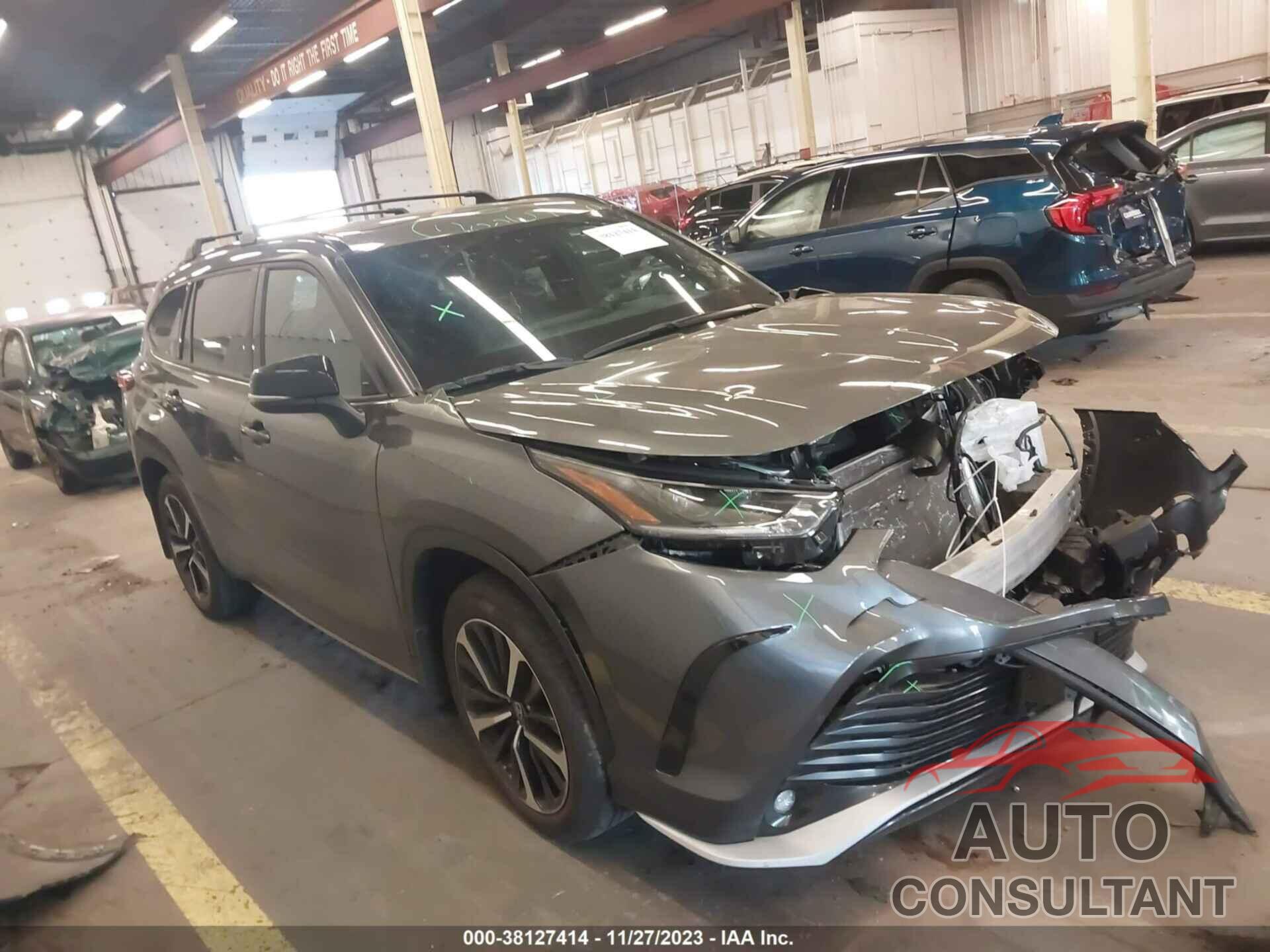 TOYOTA HIGHLANDER 2022 - 5TDJZRBH5NS206923