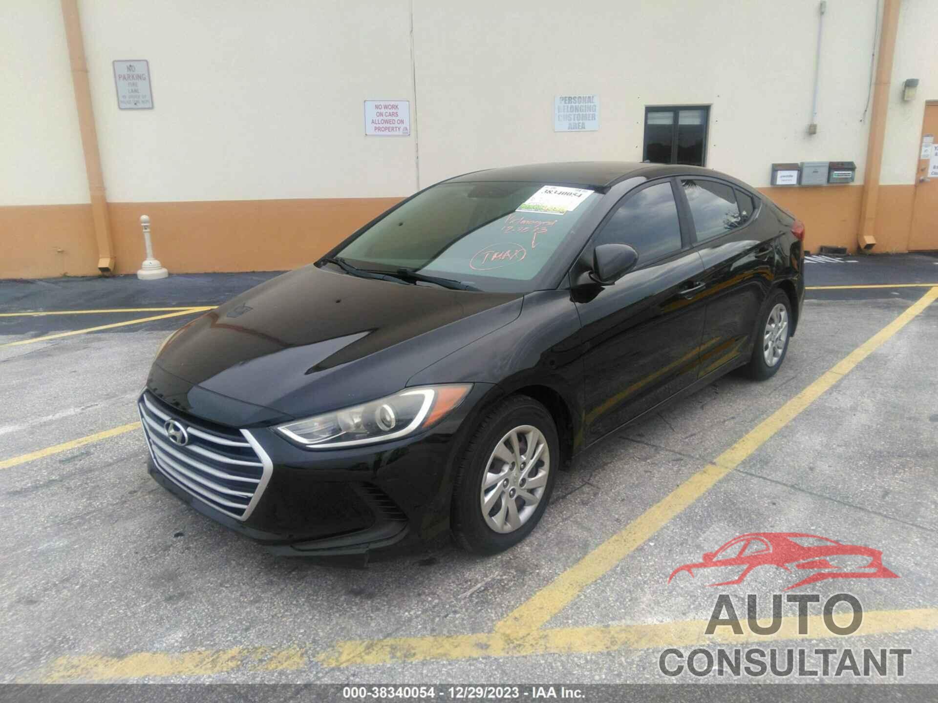 HYUNDAI ELANTRA 2017 - KMHD74LF4HU423703