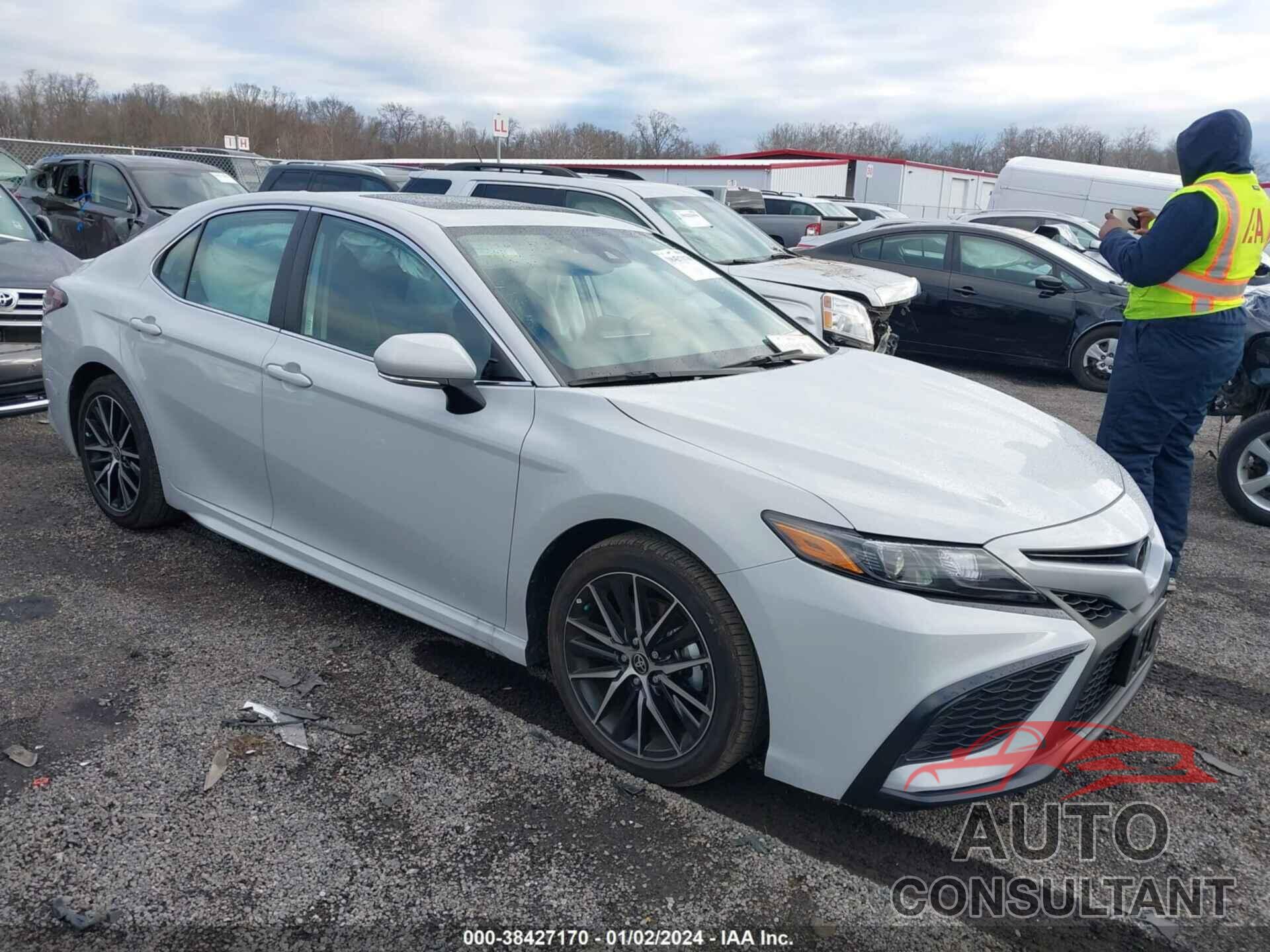 TOYOTA CAMRY 2023 - 4T1T11AK0PU130780