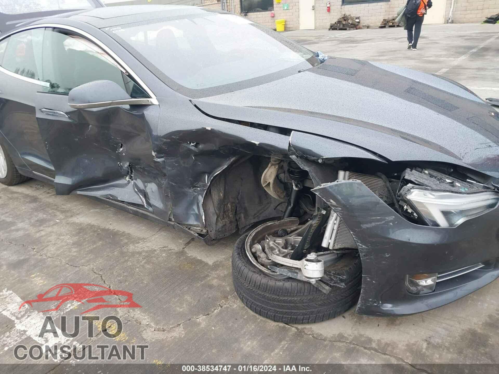 TESLA MODEL S 2016 - 5YJSA1E18GF175637