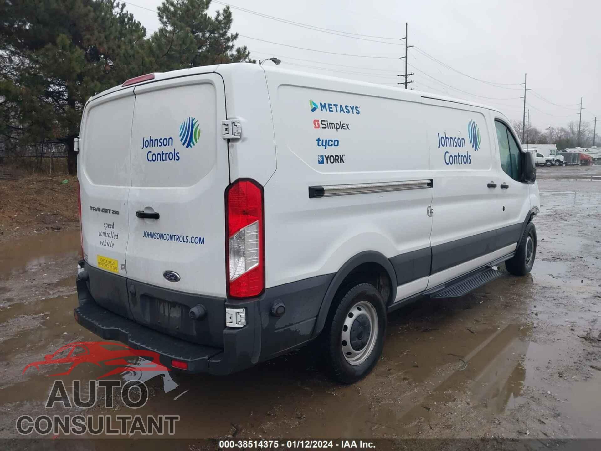 FORD TRANSIT-250 2018 - 1FTYR2YM5JKB17669