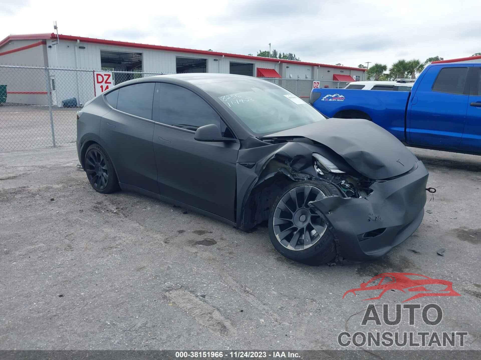 TESLA MODEL Y 2021 - 5YJYGDEE0MF278236