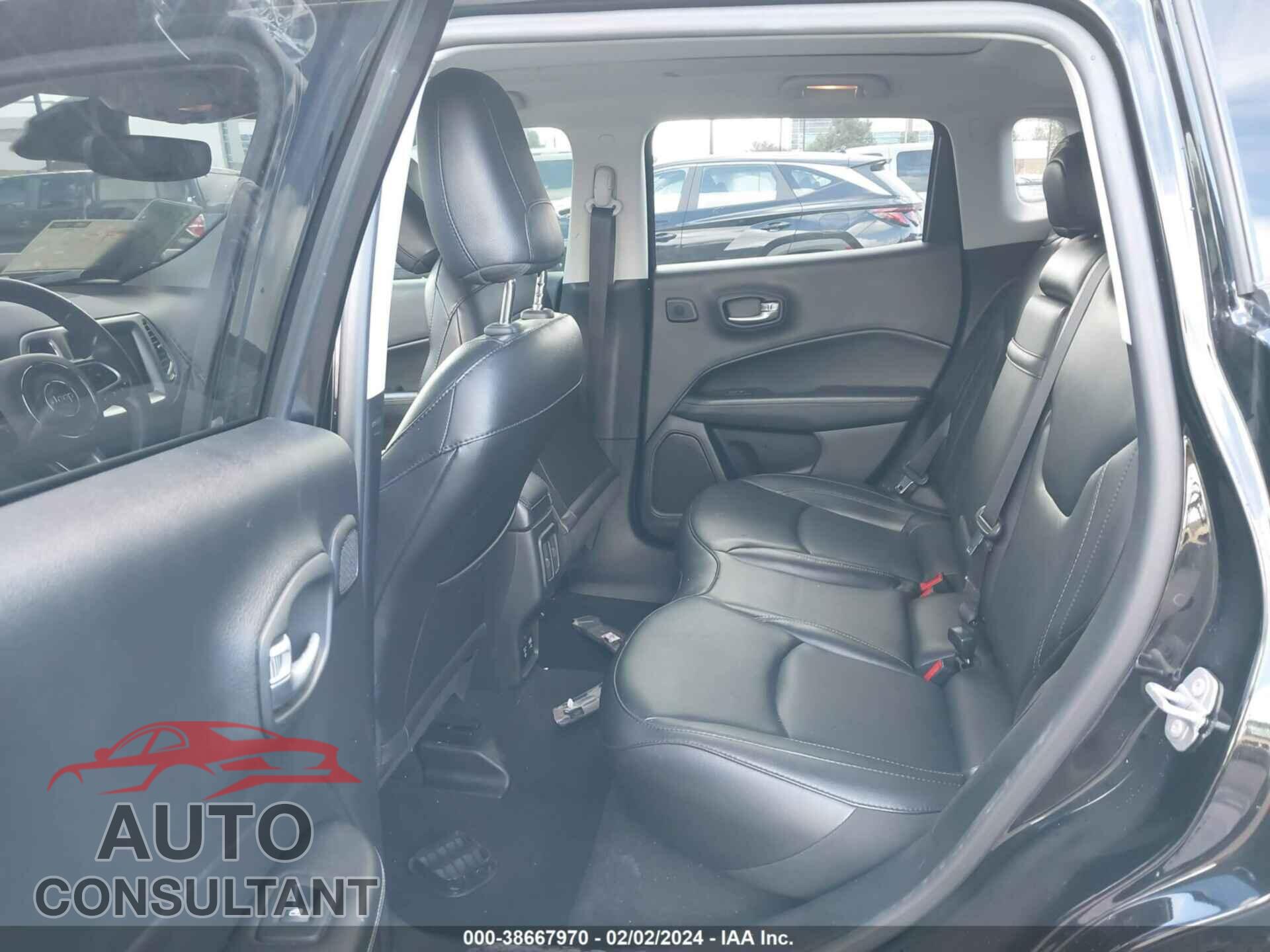 JEEP COMPASS 2019 - 3C4NJCCB0KT716095