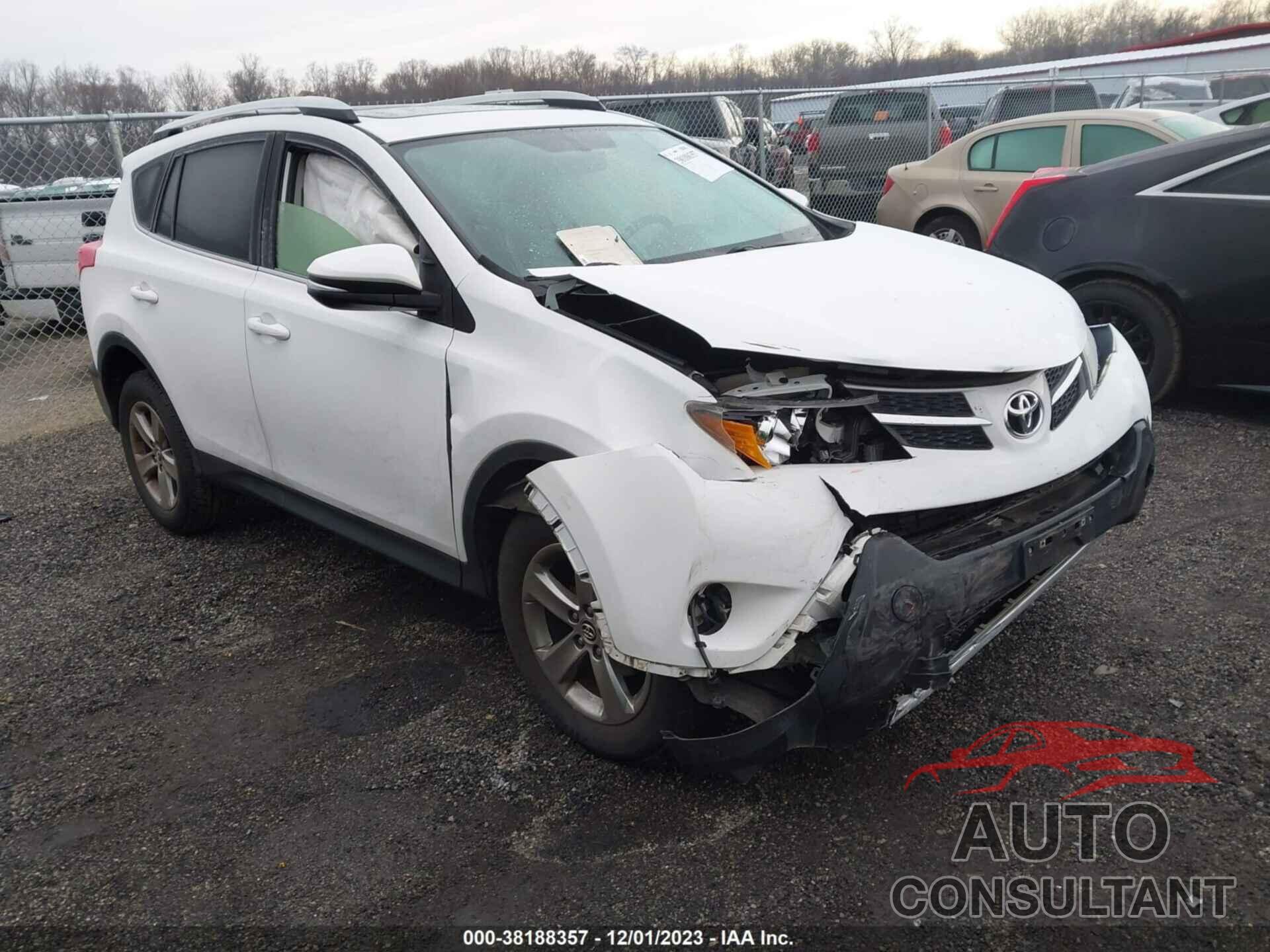 TOYOTA RAV4 2015 - JTMRFREV9FD144372
