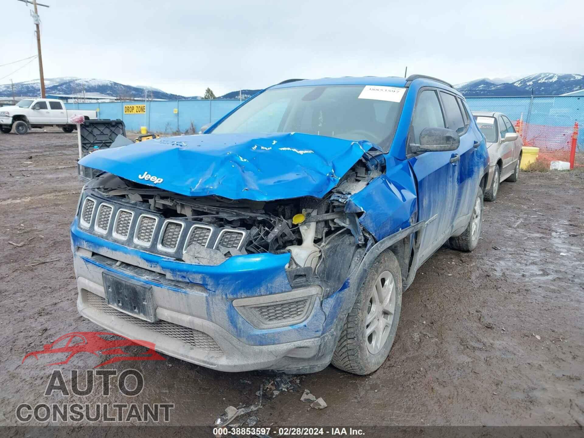 JEEP COMPASS 2018 - 3C4NJDAB3JT111656