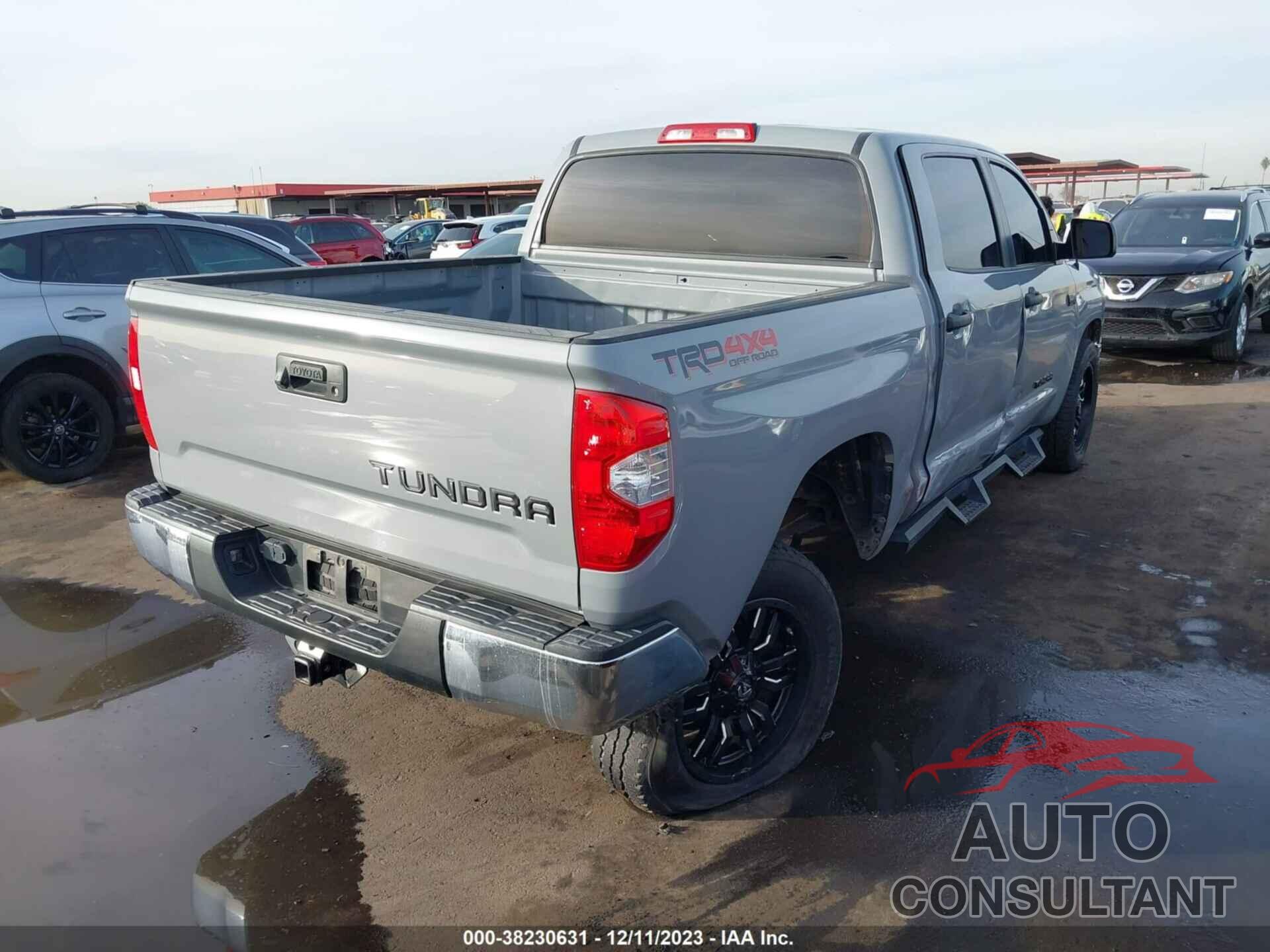 TOYOTA TUNDRA 2018 - 5TFDY5F19JX728609