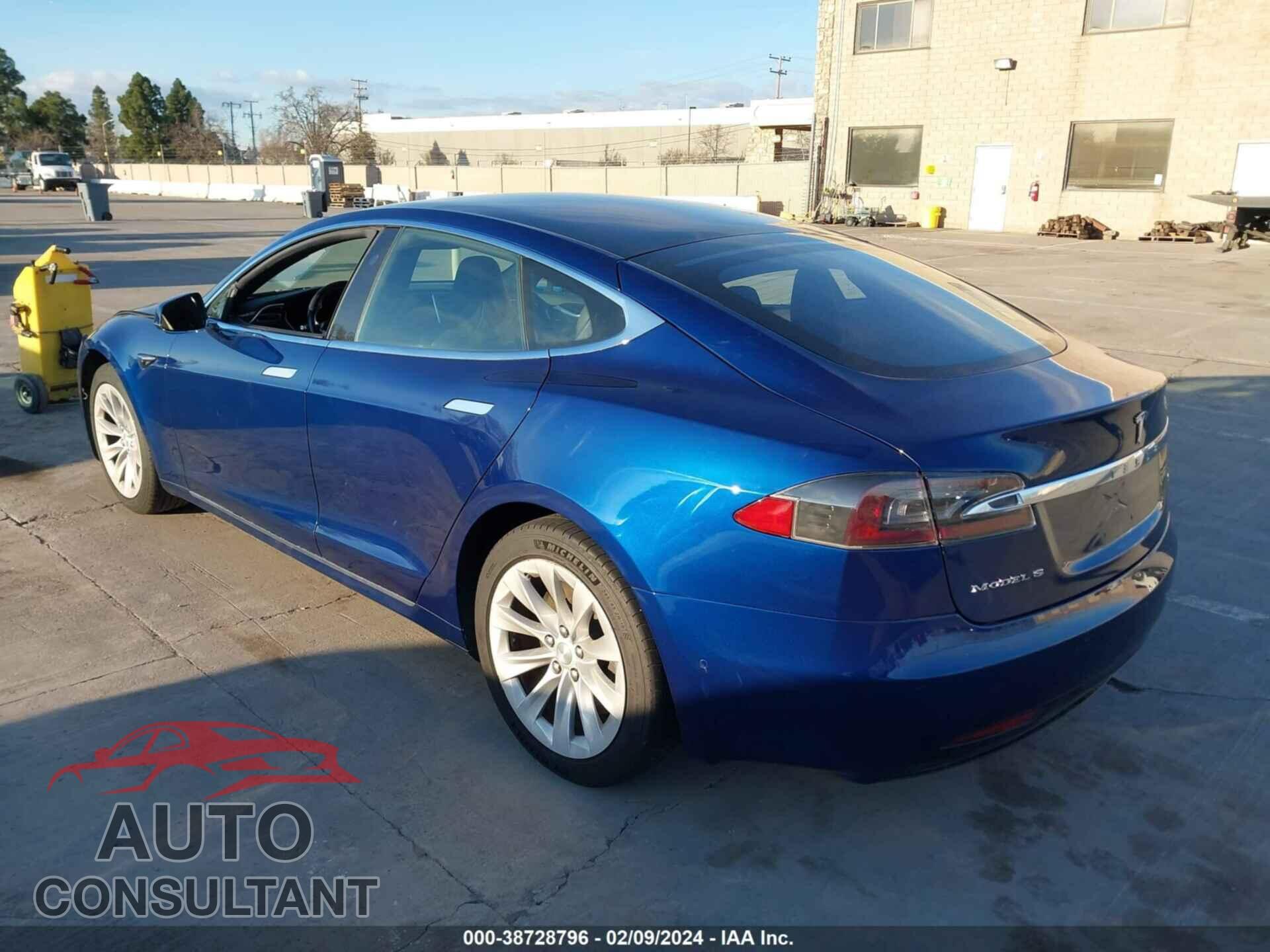 TESLA MODEL S 2017 - 5YJSA1E12HF209668