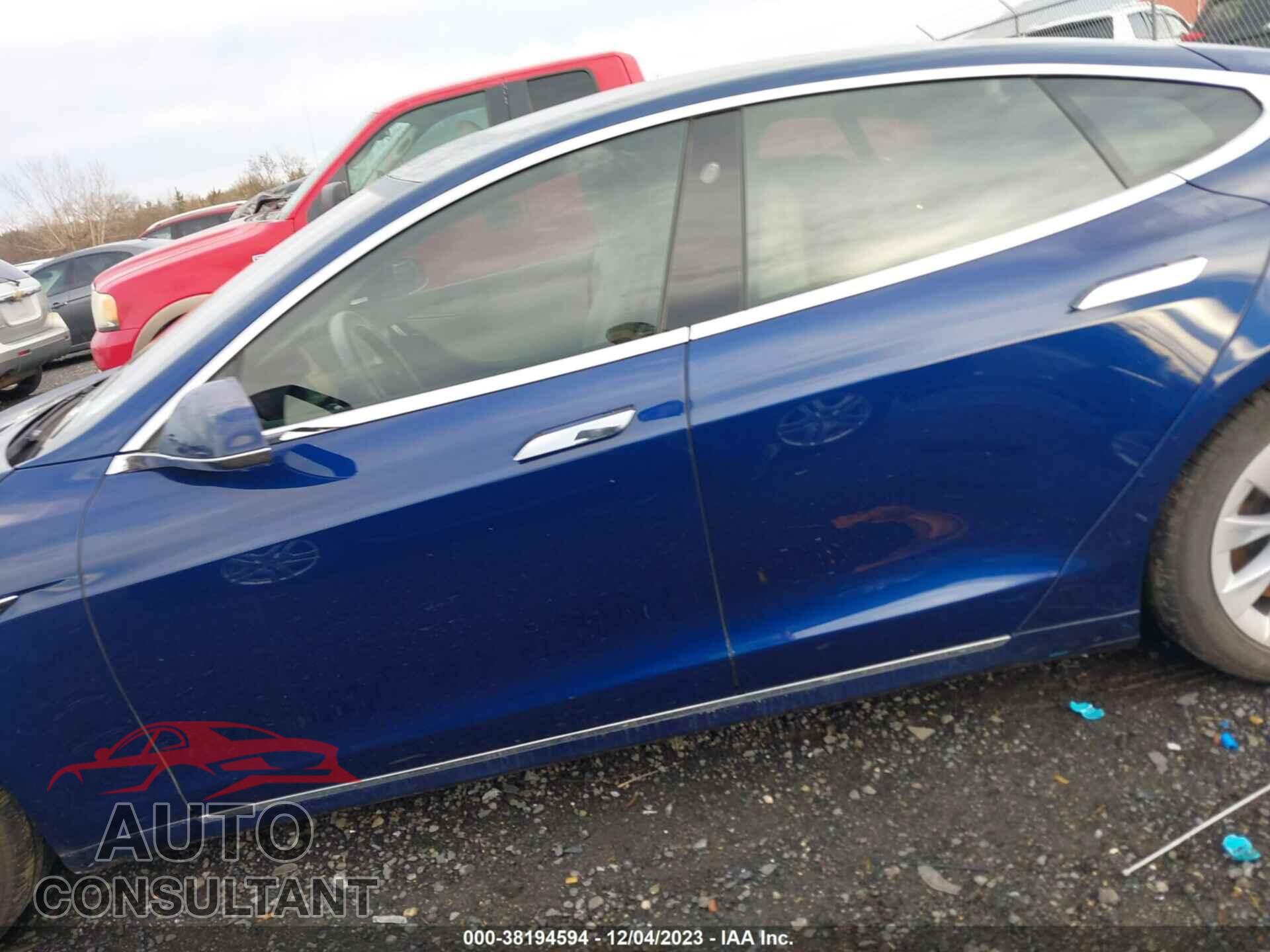 TESLA MODEL S 2018 - 5YJSA1E20JF262349