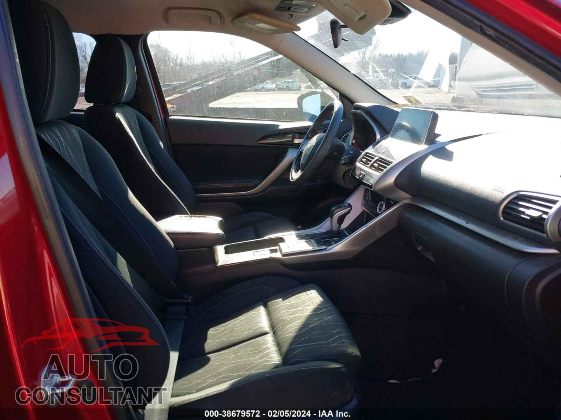 MITSUBISHI ECLIPSE CROSS 2020 - JA4AS5AA3LZ002113